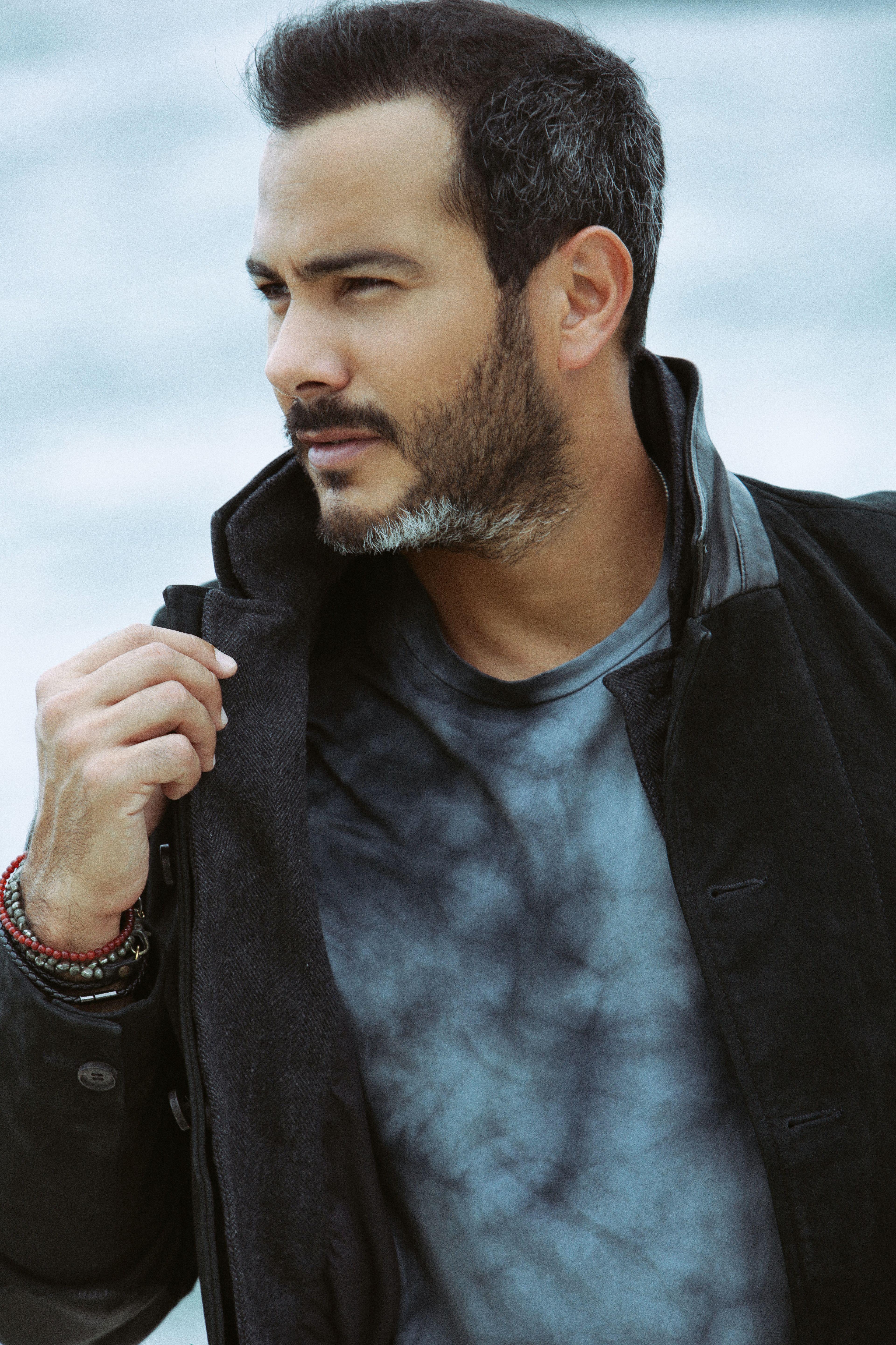 actor Carlos Enrique Almirante large photo