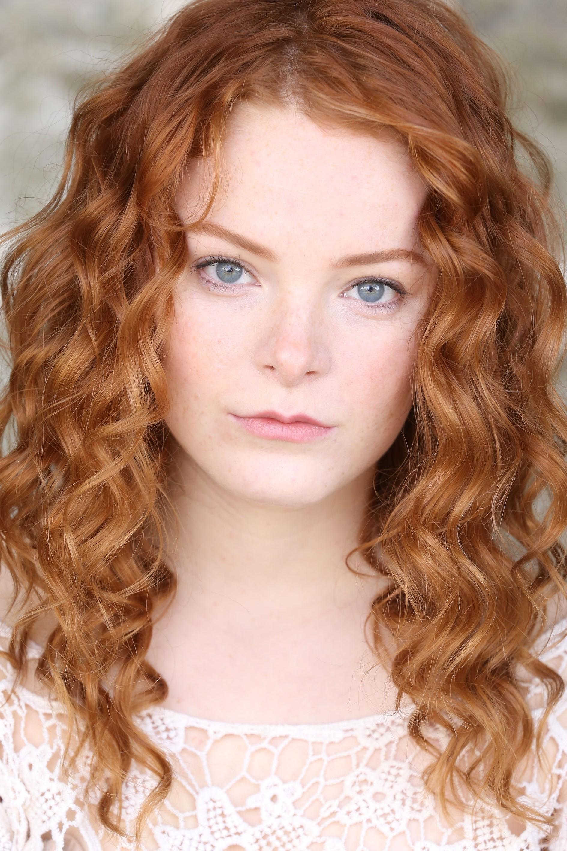 actor Téa Mckay large photo