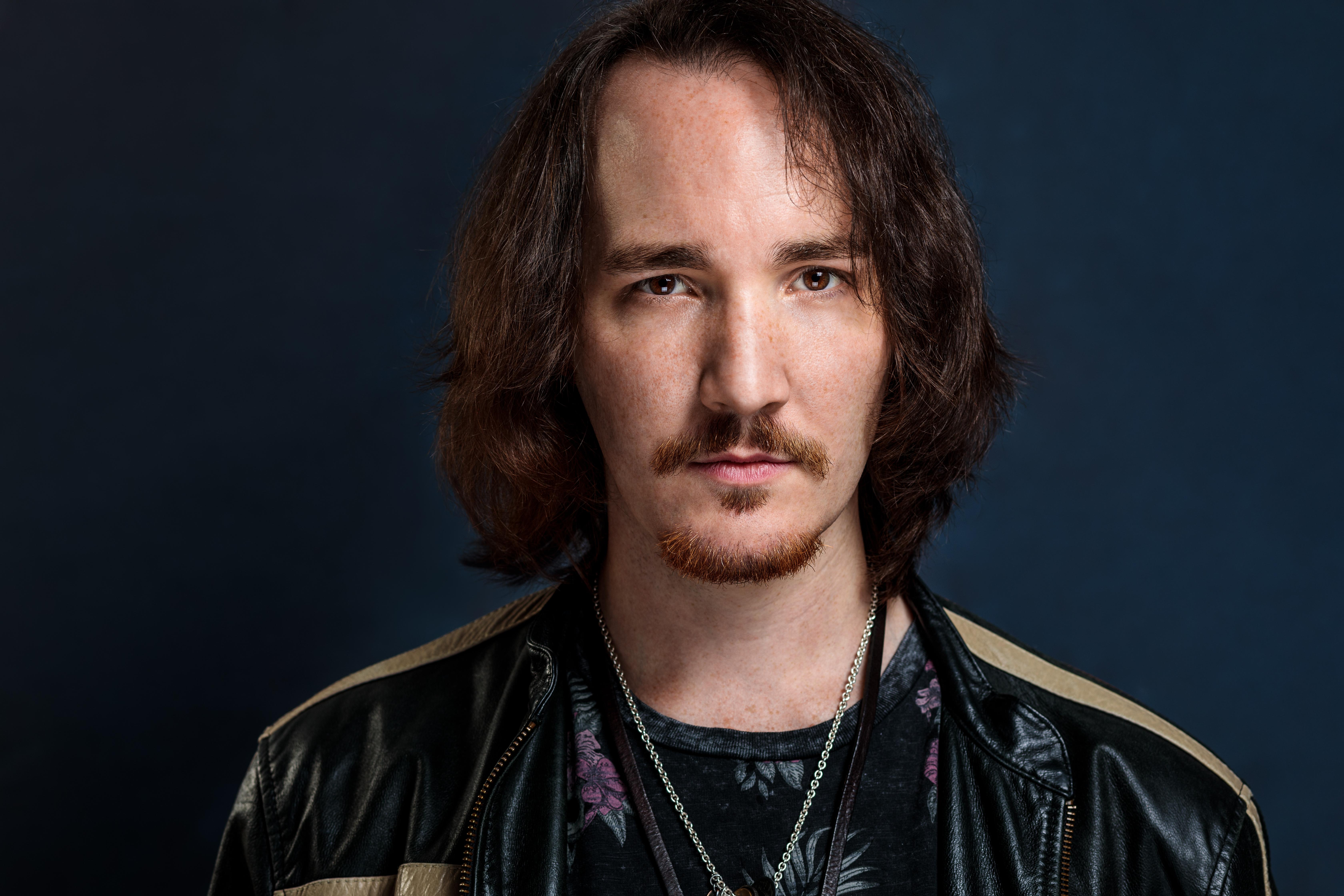 actor Howy Bratherton large photo