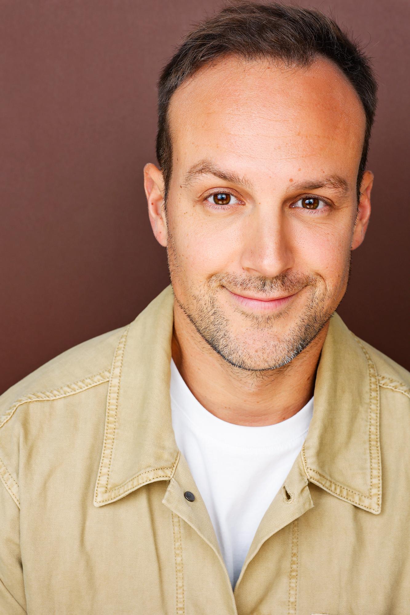 actor James Bobo large photo