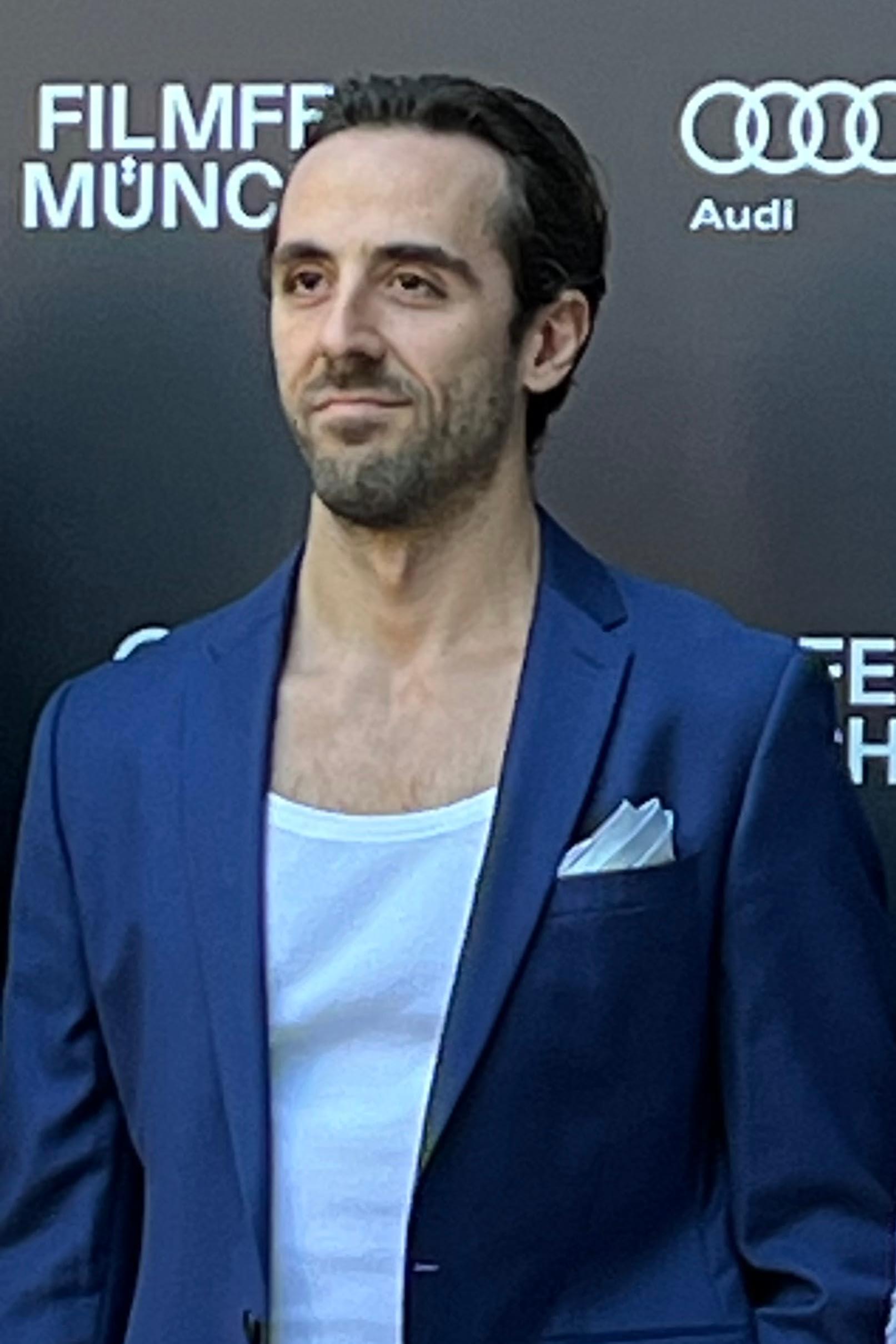 actor Andrea Dolente large photo