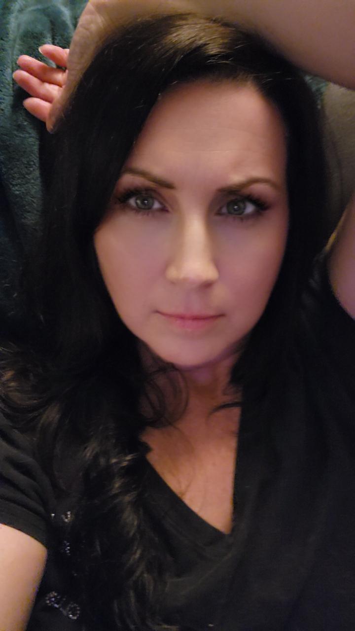 actor Jennifer H Brewer large photo