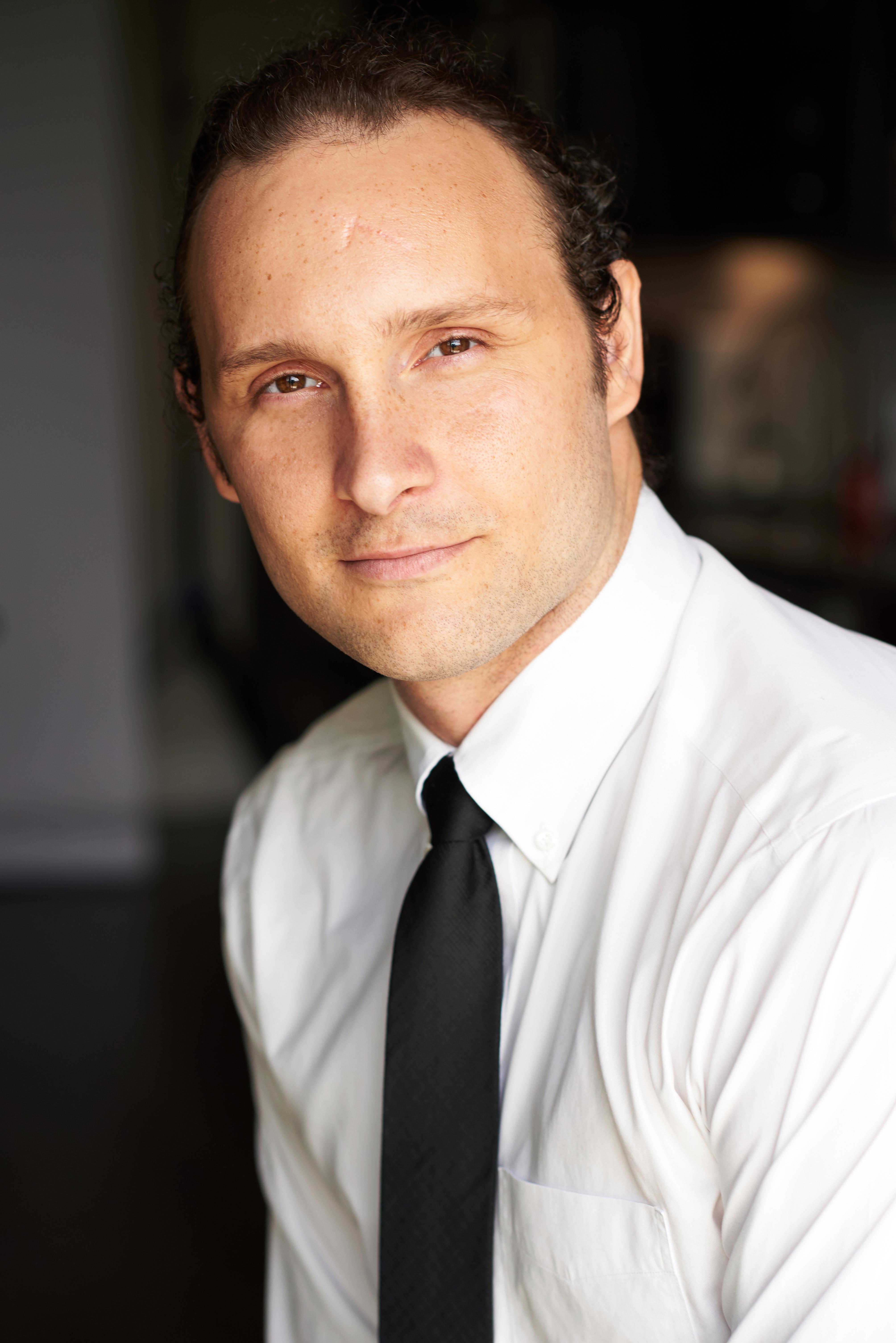 actor Matthew Elkins large photo