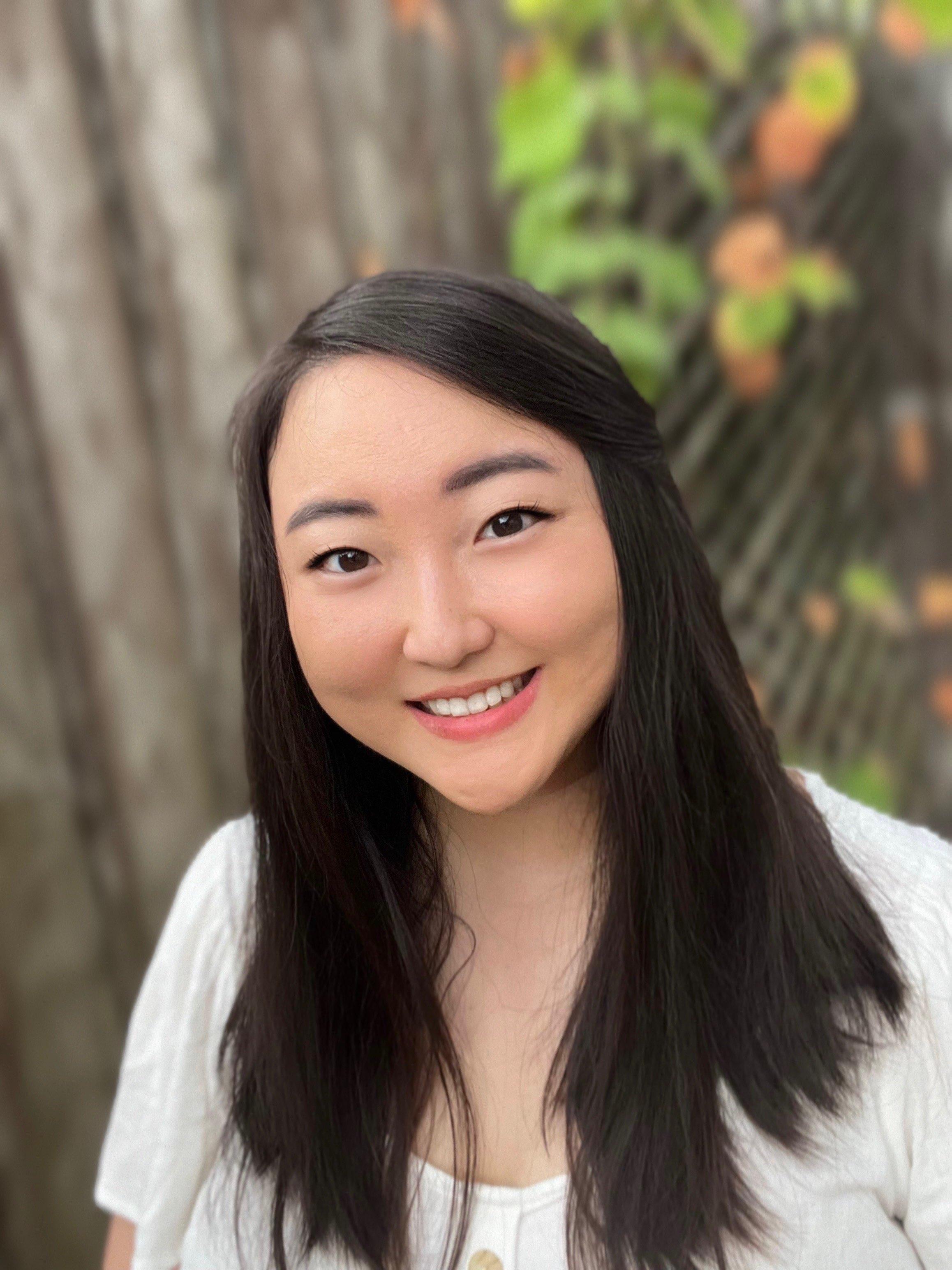 actor Molly Zhang large photo