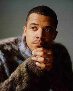 actor Jacob Anderson large photo