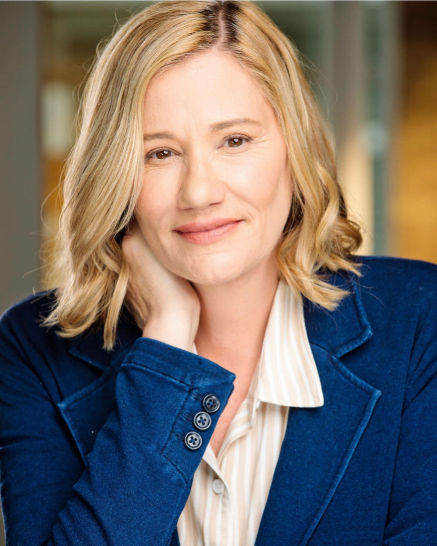 actor Anne-Marie Olsen large photo