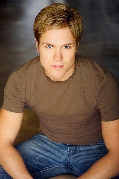 actor Brian Lloyd large photo