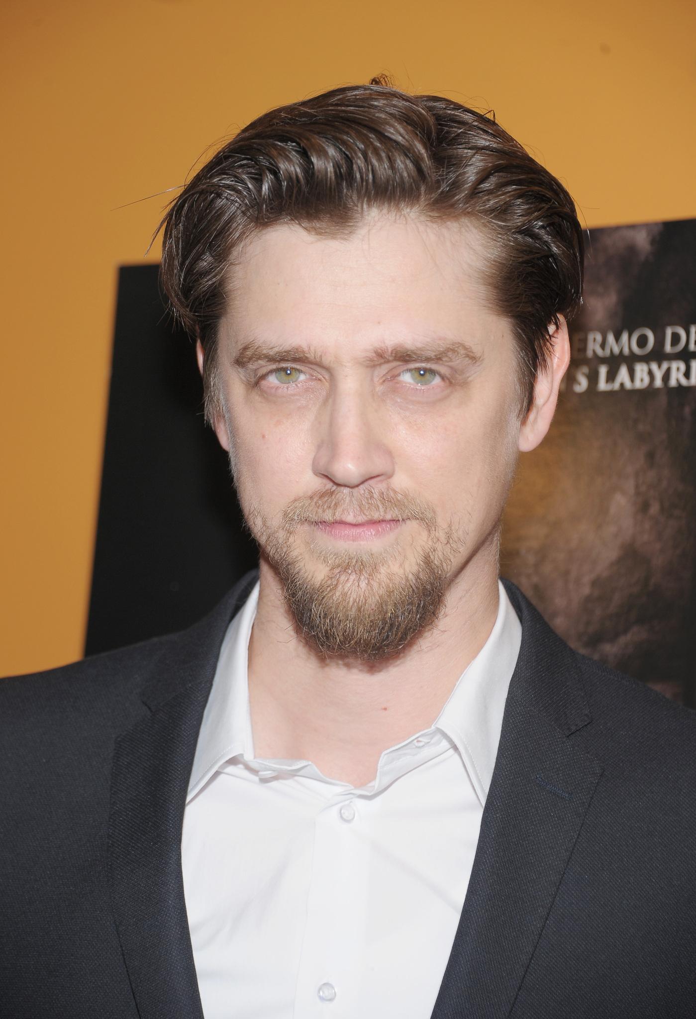 actor Andy Muschietti large photo