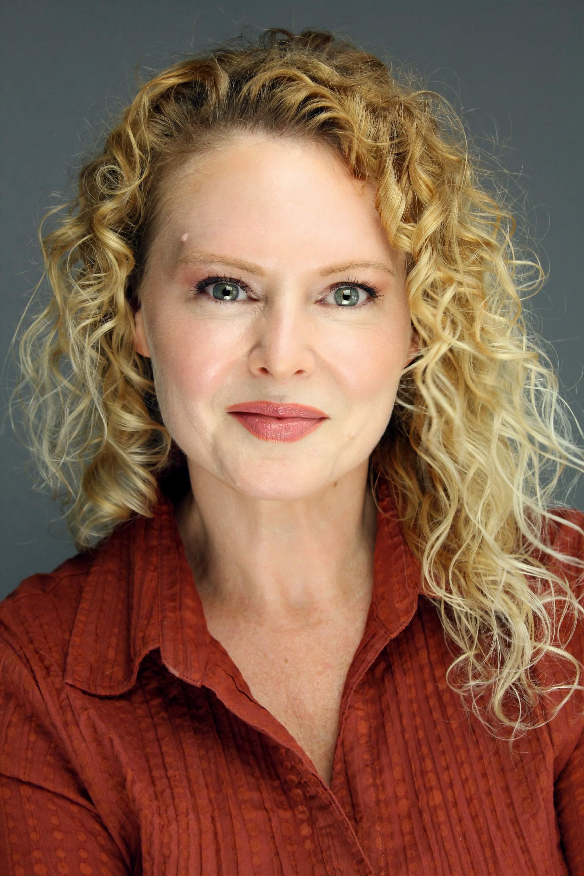 actor Kristin Sutton large photo