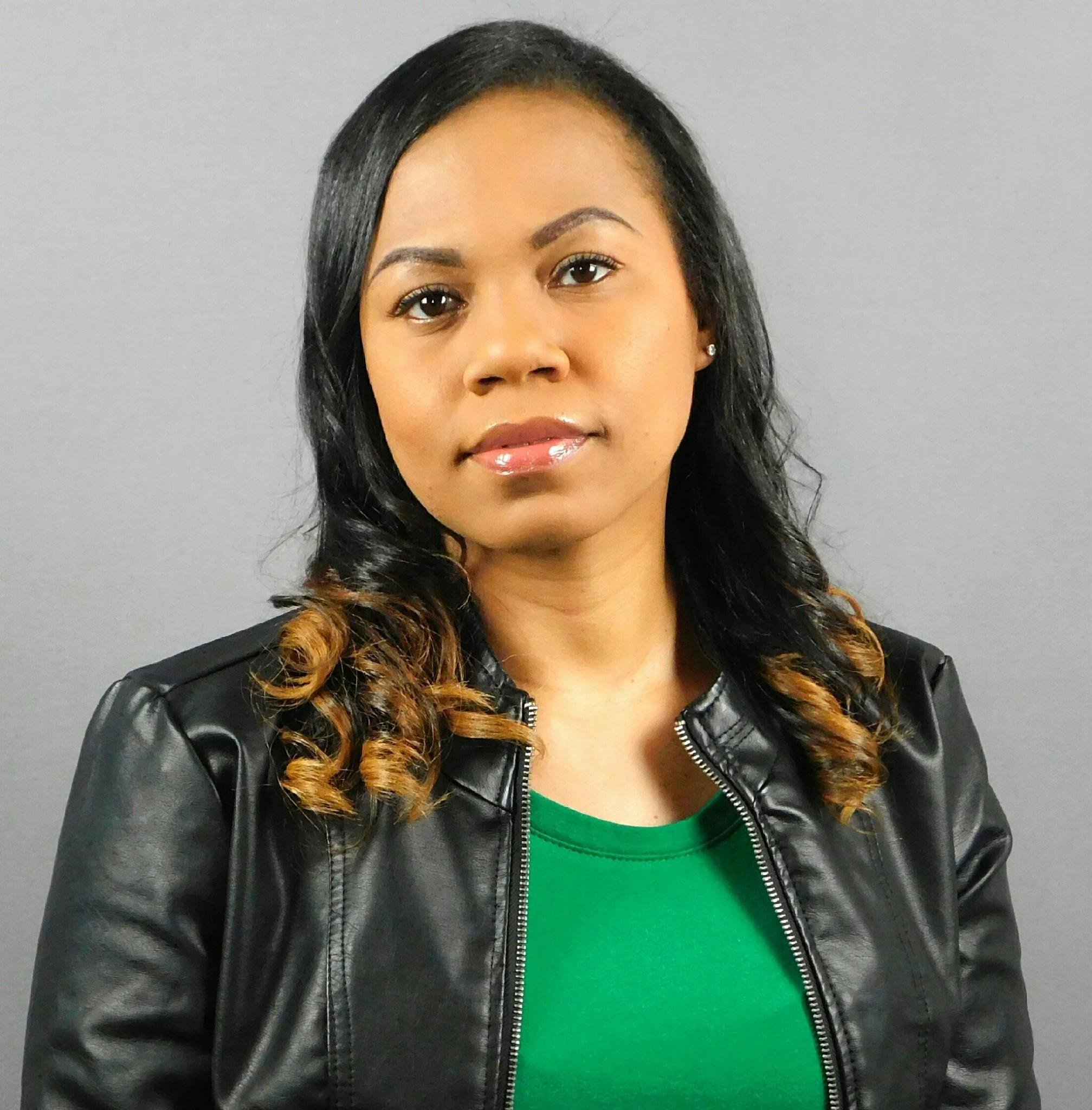 actor Nicole Herman large photo