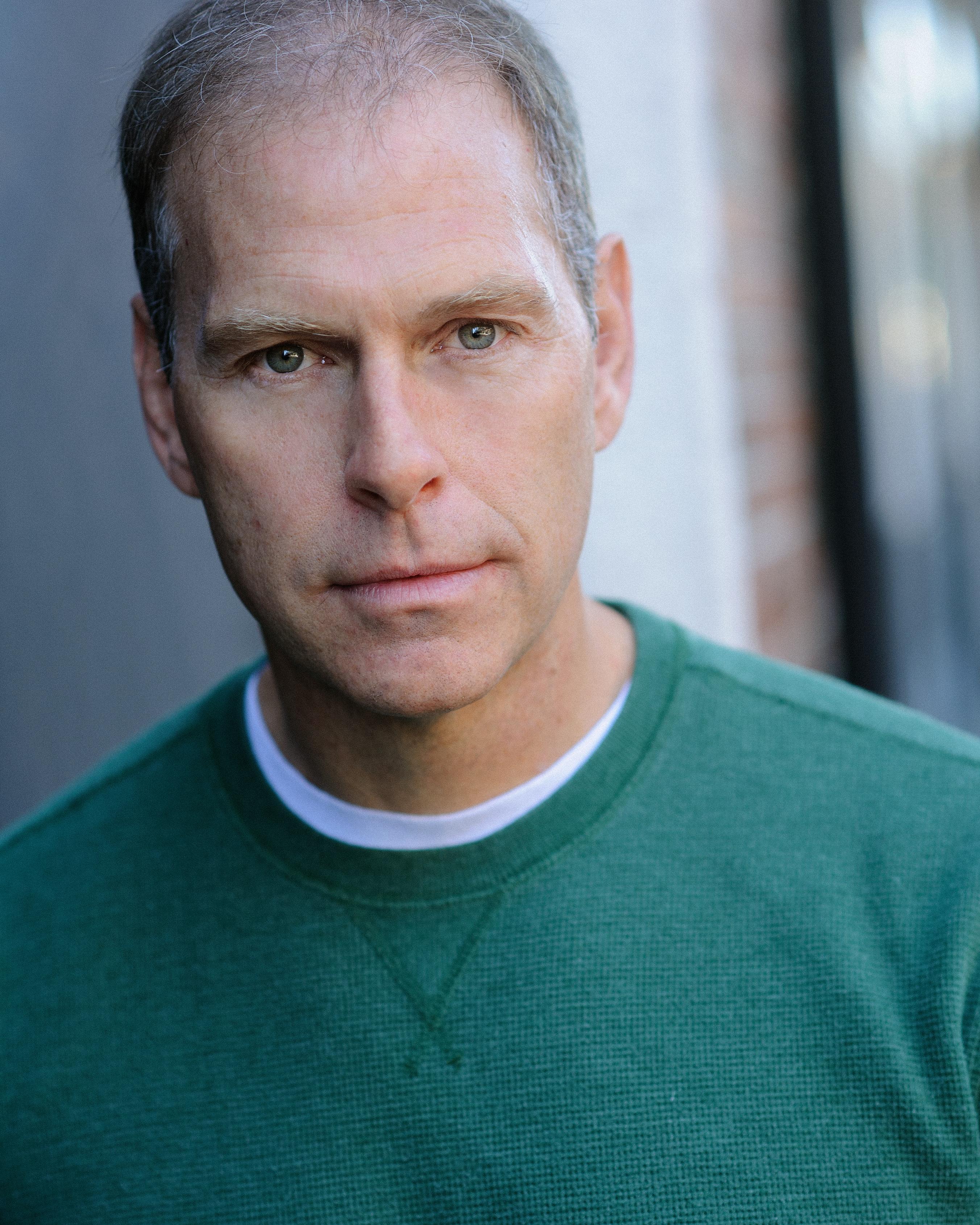 actor Brent Downs large photo