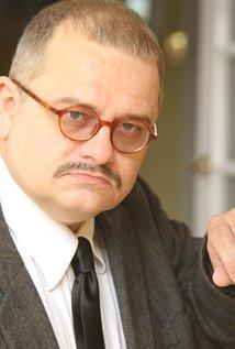 actor Greg Baldwin large photo