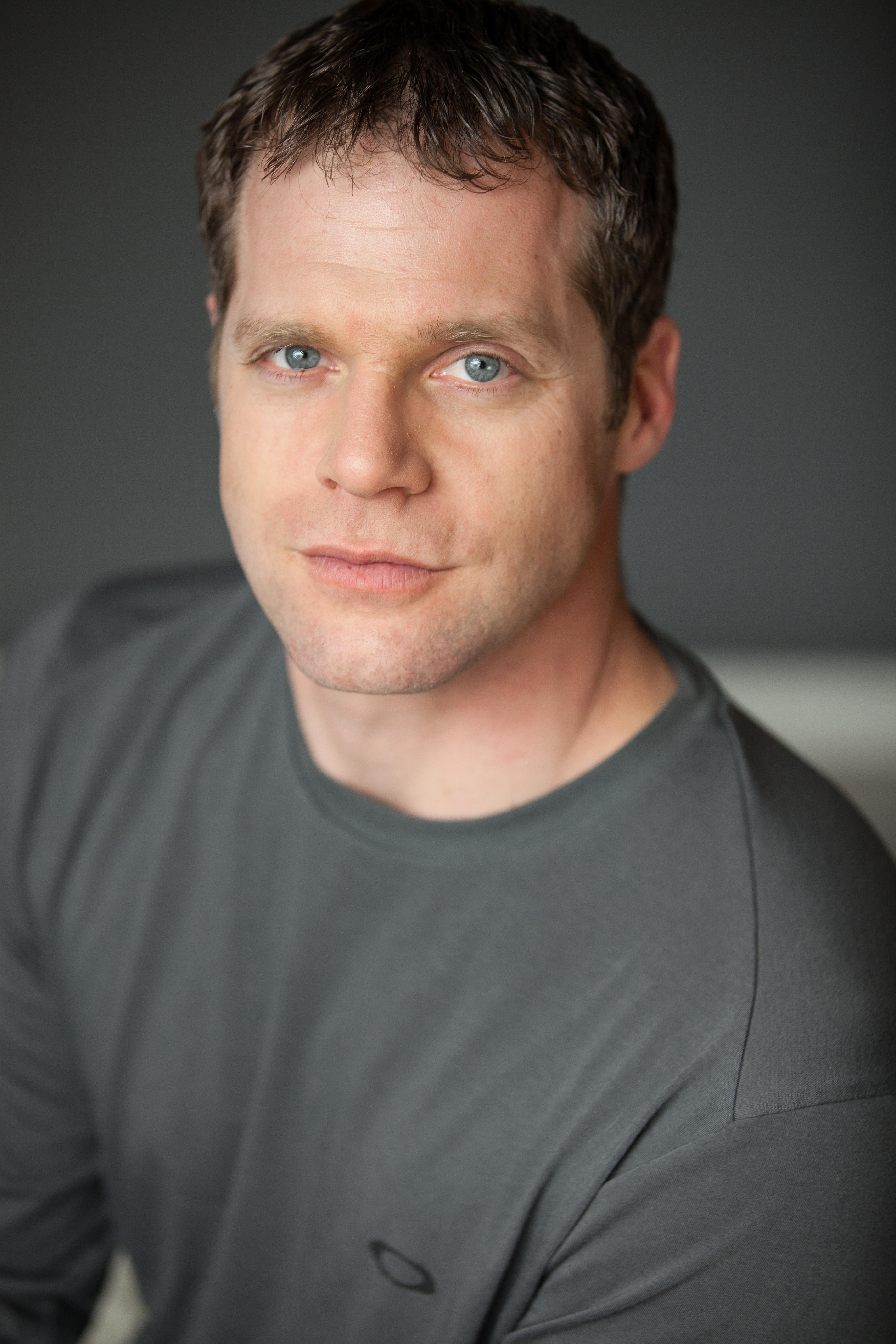 actor Tyler Hall large photo