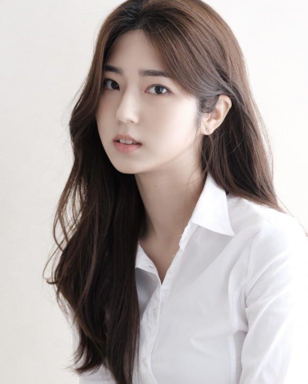 actor Park Eun-woo large photo