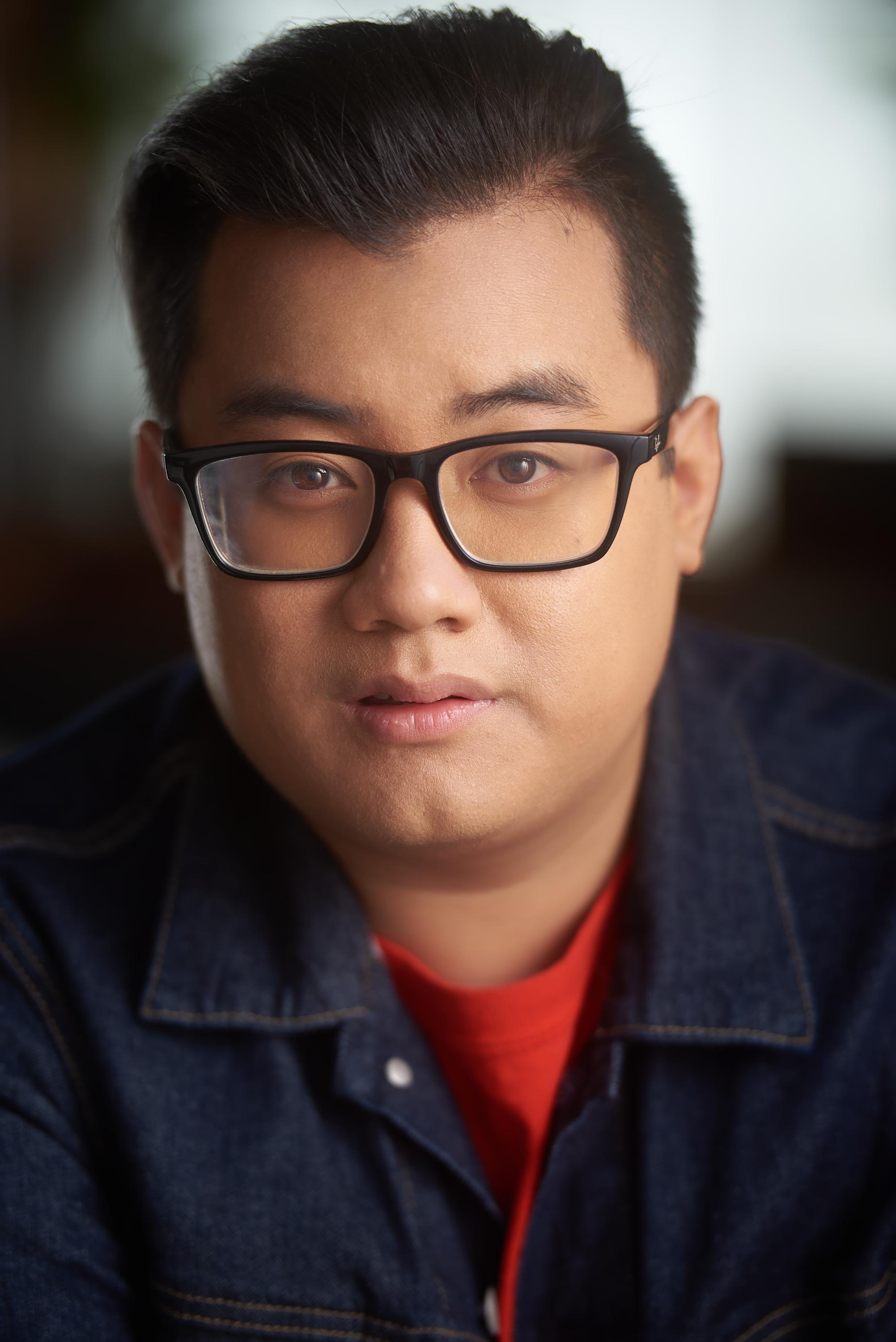 actor Tony Kim large photo