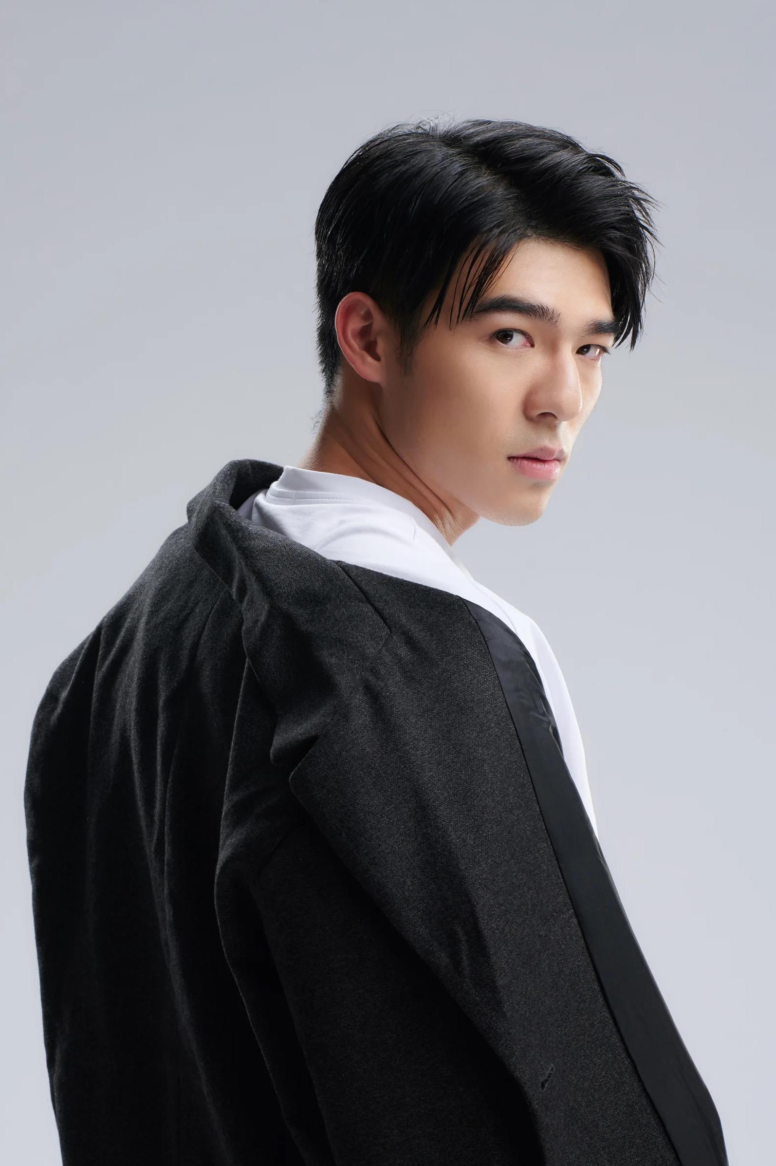 actor Edward Chen large photo