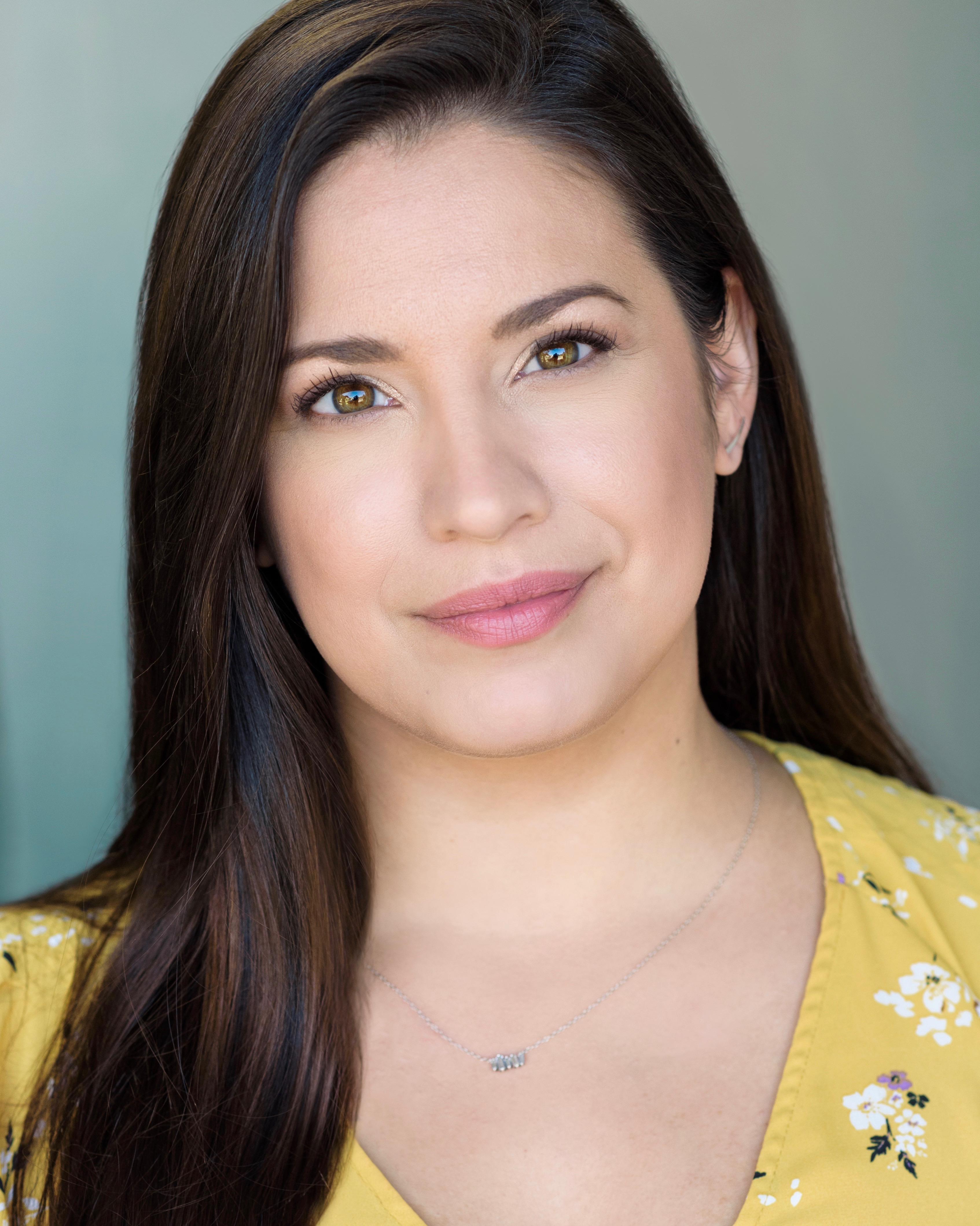 actor Clare Lopez large photo