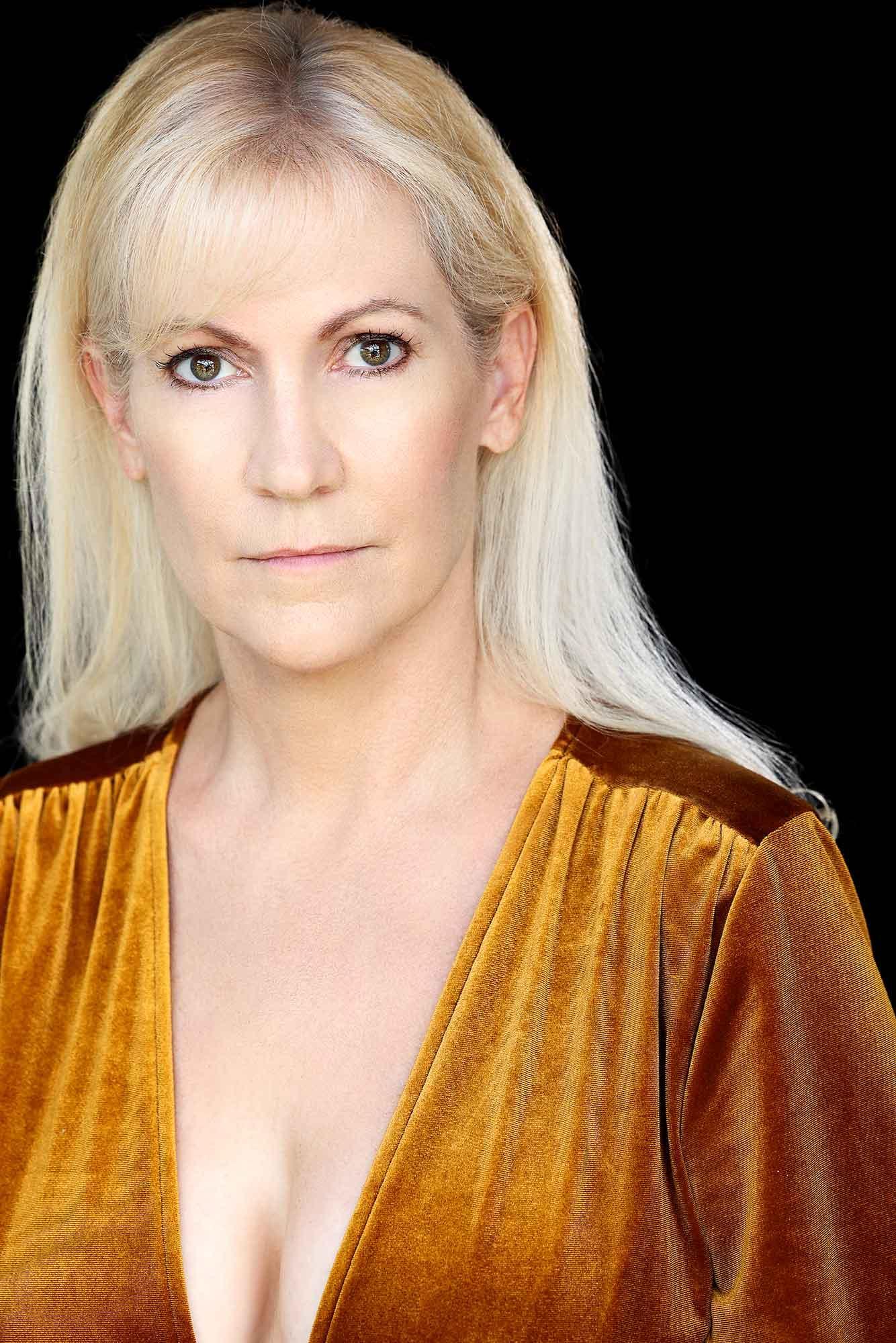 actor Mary Jones large photo