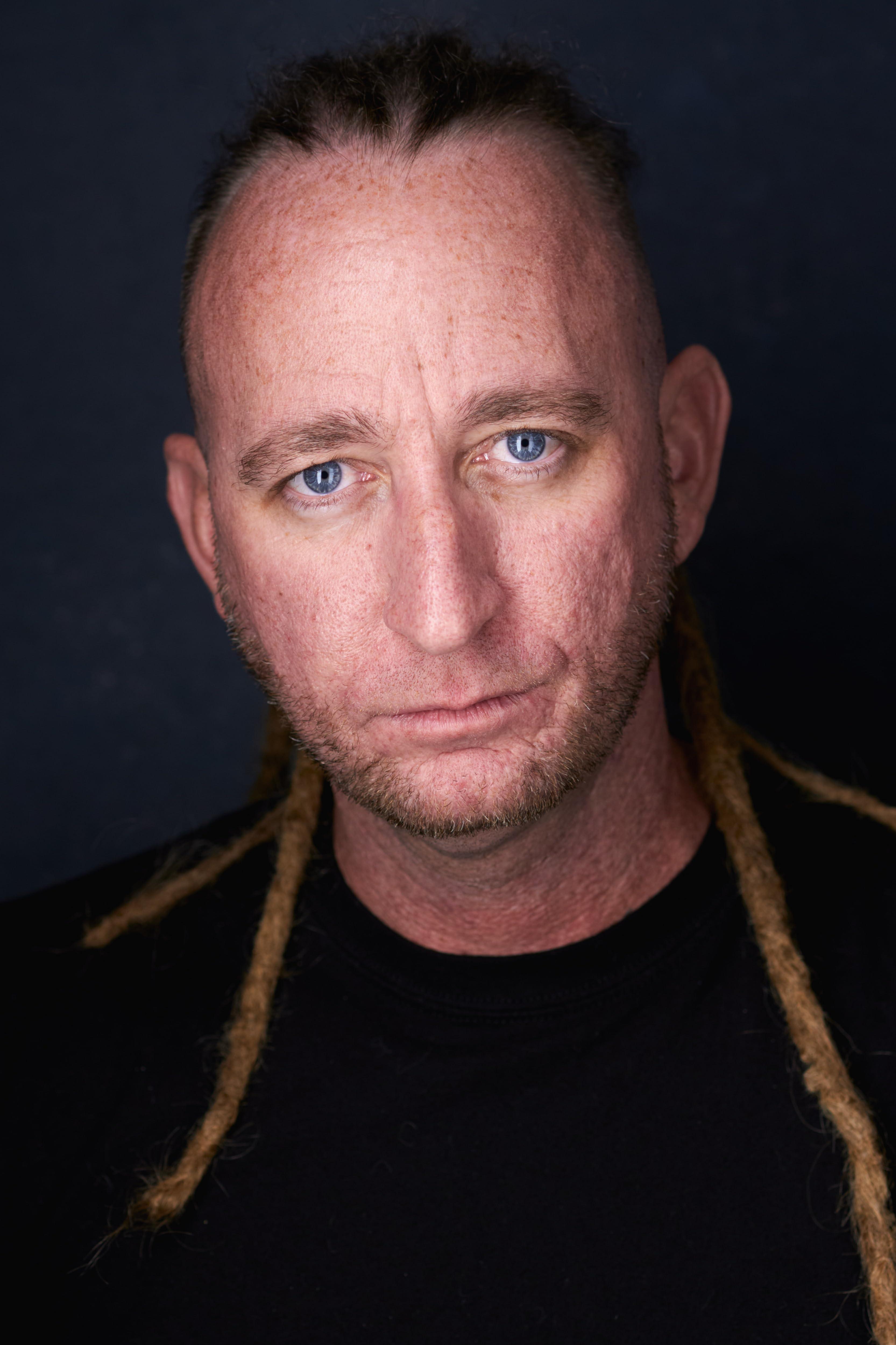 actor Eric Perez large photo