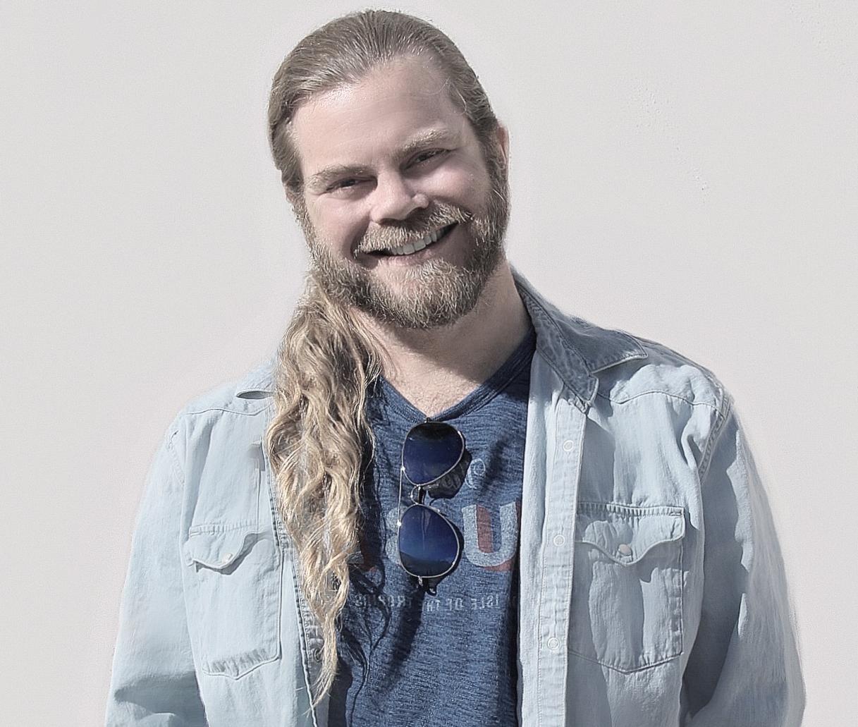 actor Justin Cook large photo