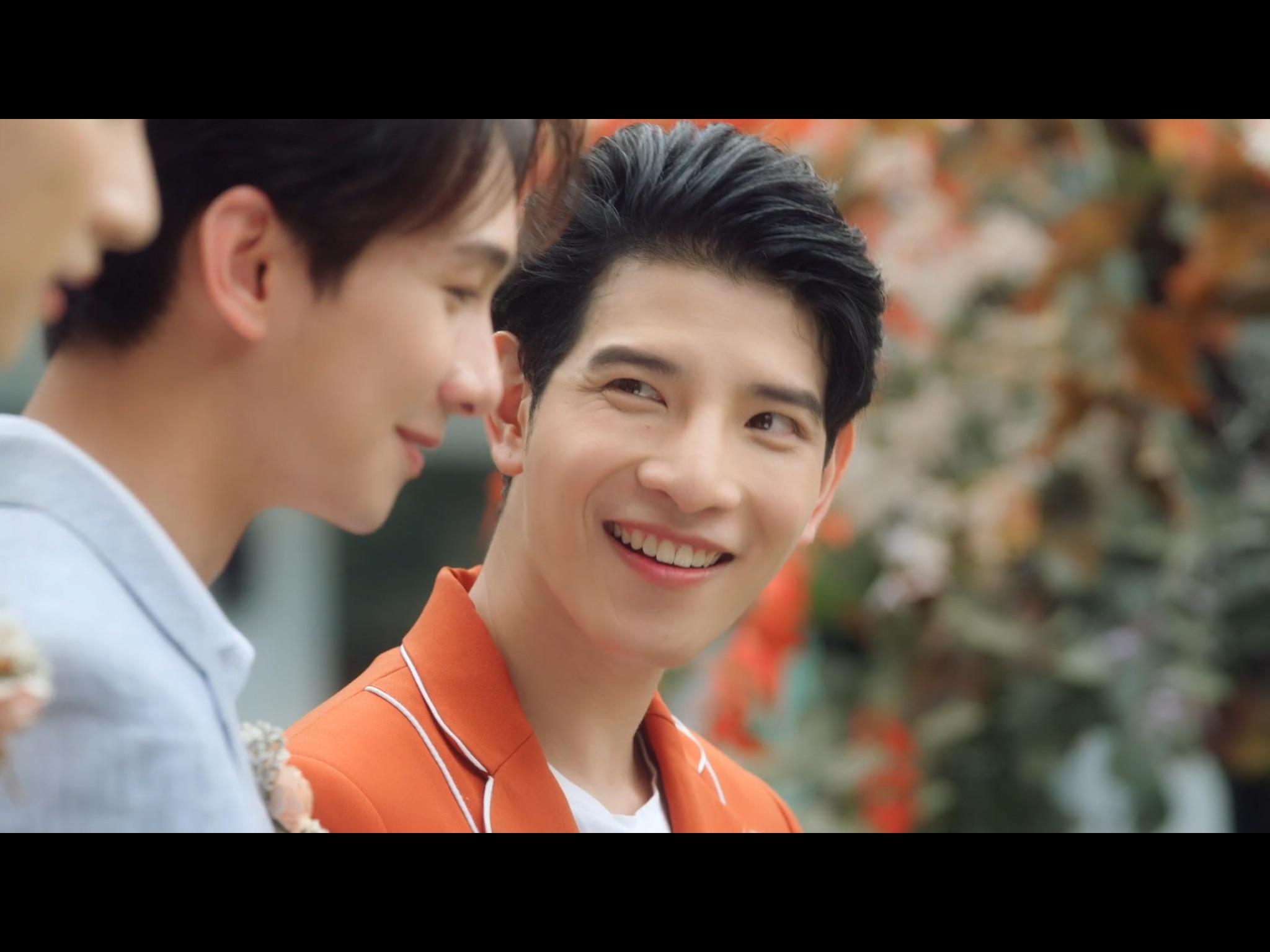 actor Suttinut Uengtrakul large photo