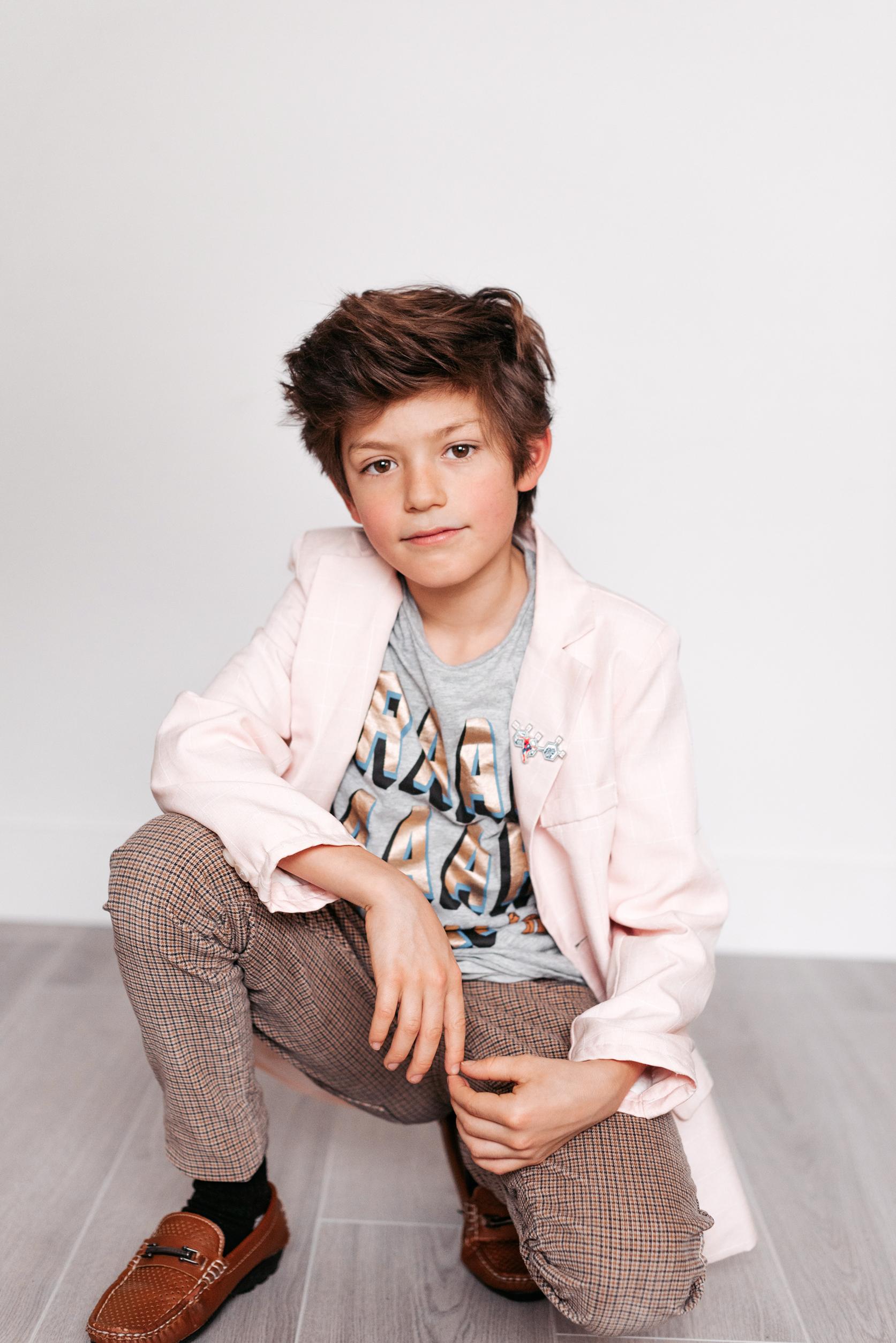 actor Skyler Peters large photo