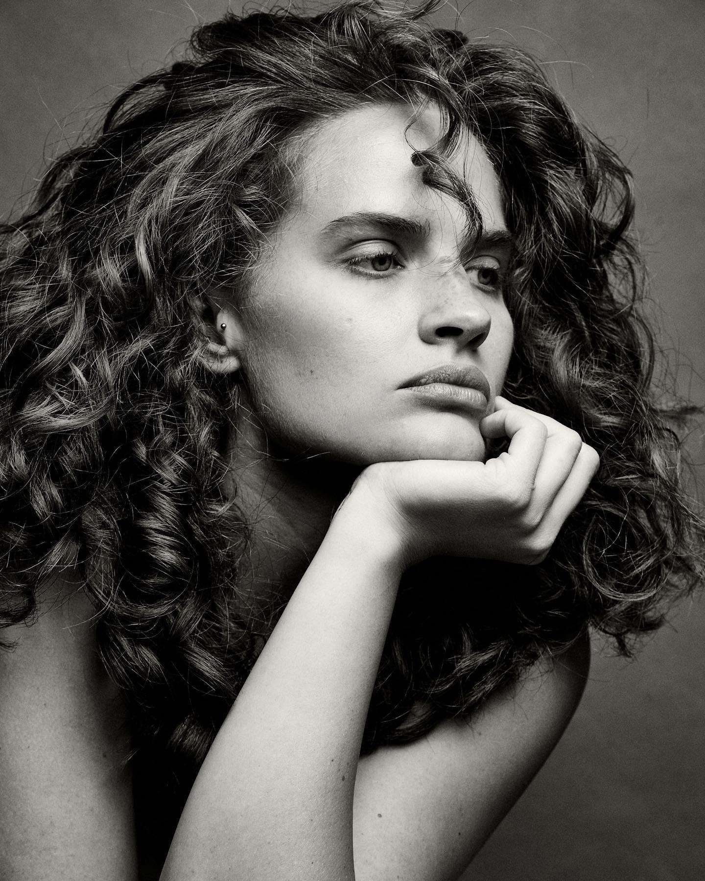 actor Jeanette Schock large photo