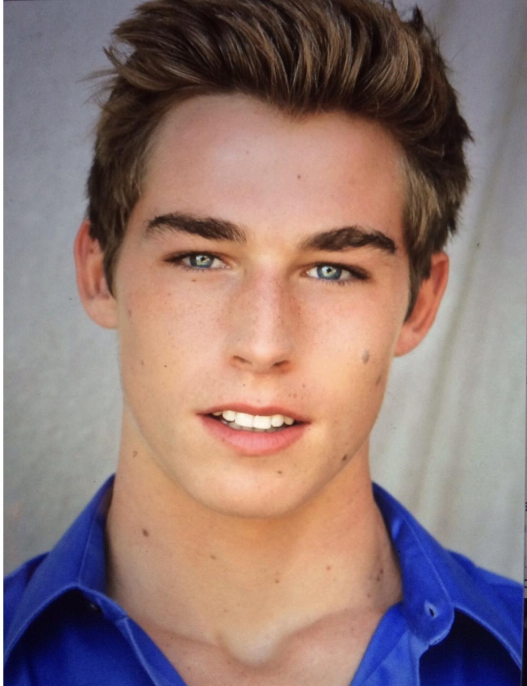 actor Zachary Dalton large photo