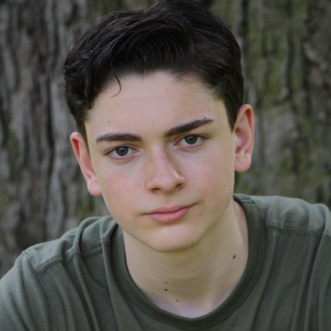 actor Logan Taylor large photo