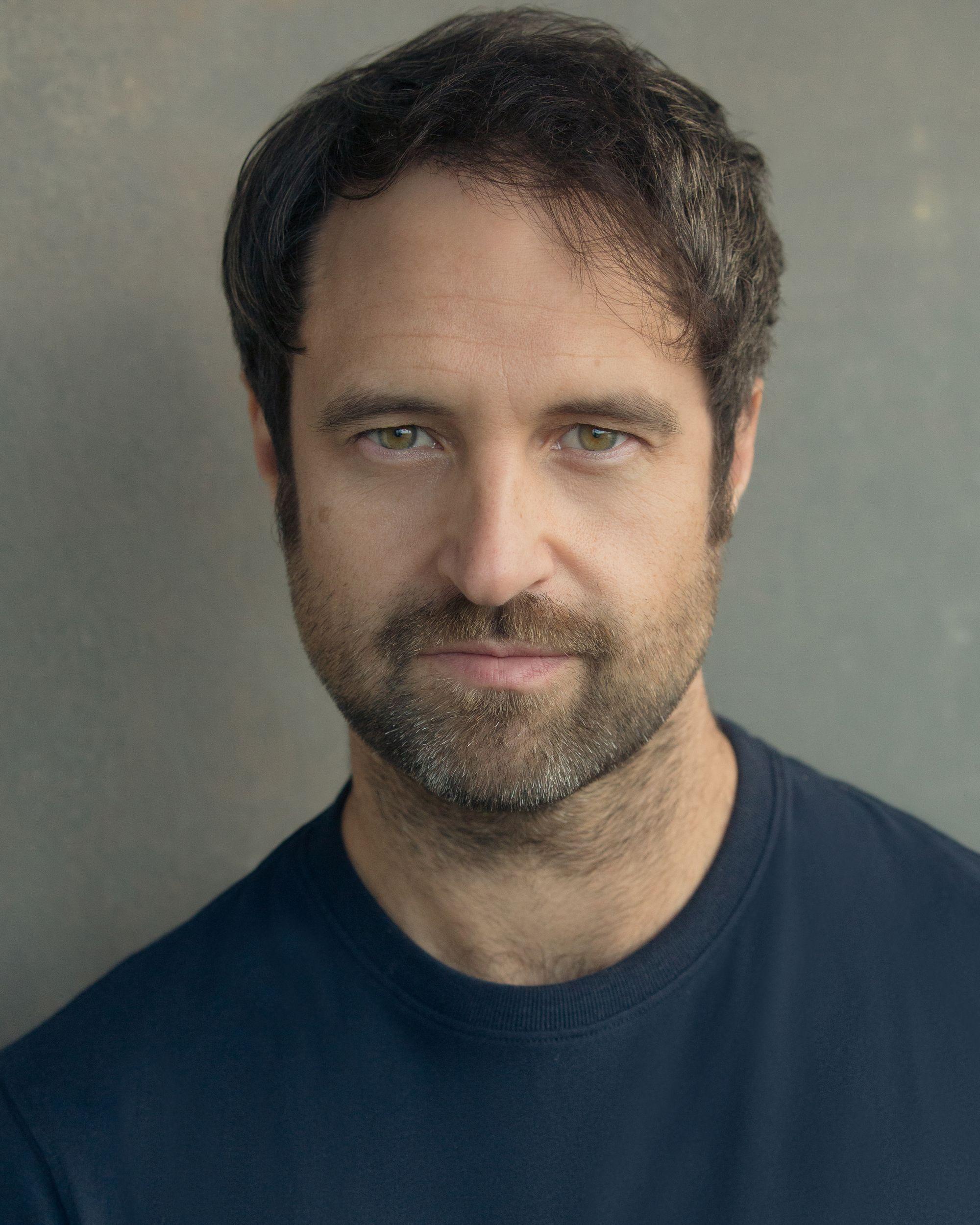 actor Tamlyn Henderson large photo