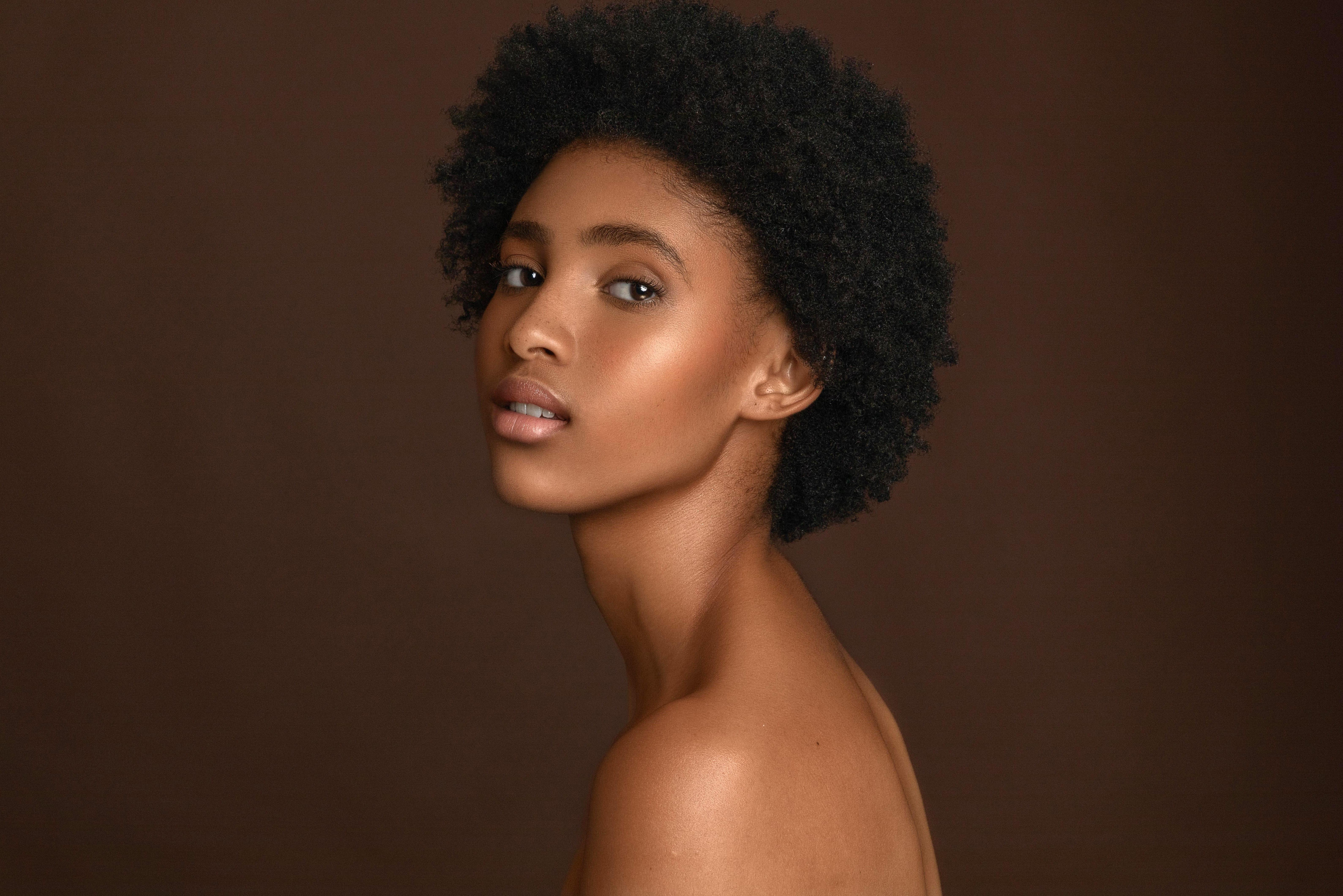 actor Nomsa Twala large photo