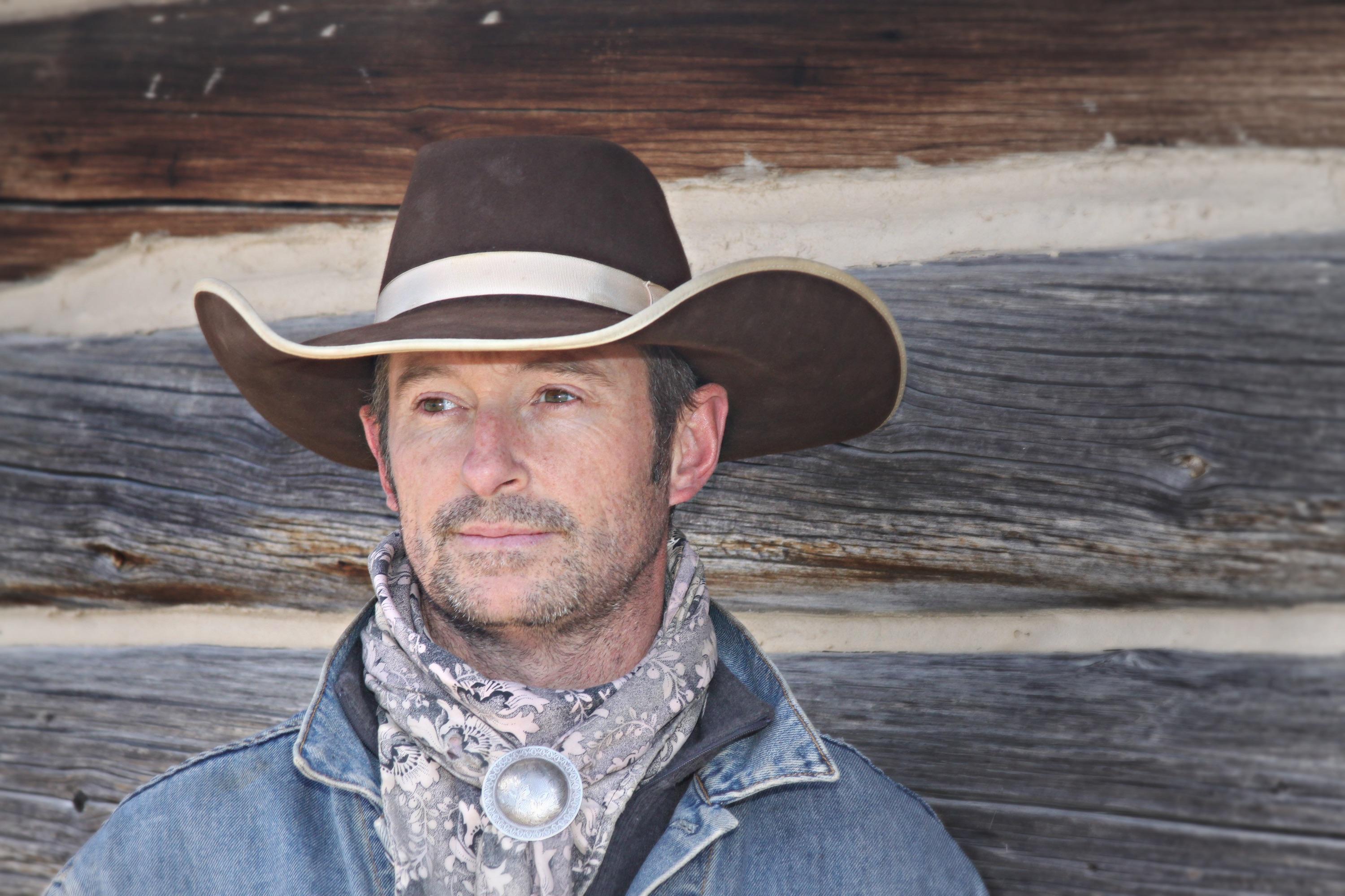 actor Robert Majerus large photo