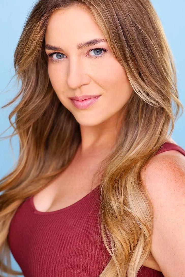 actor Ashley Ella Park large photo