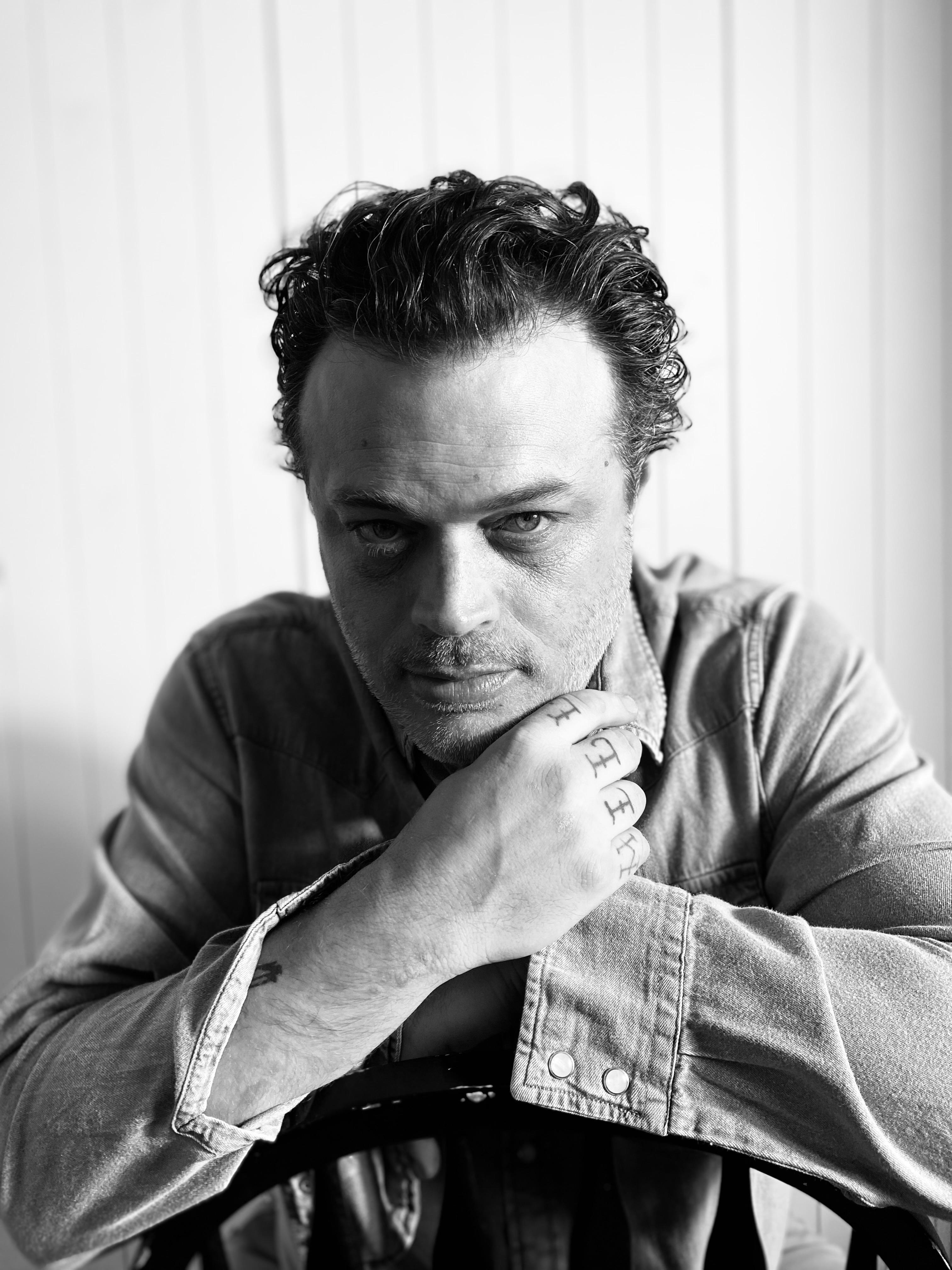 actor Greg Hill large photo