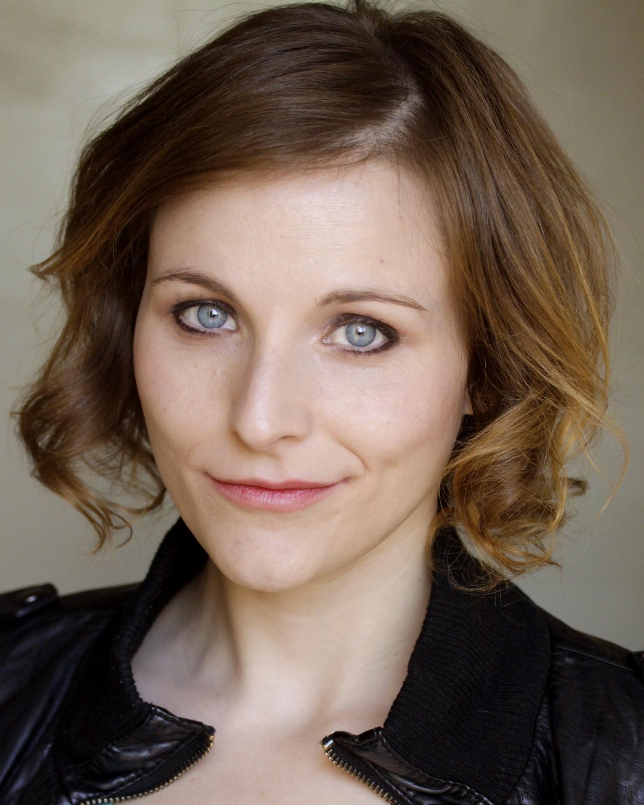 actor Christina Laskay large photo