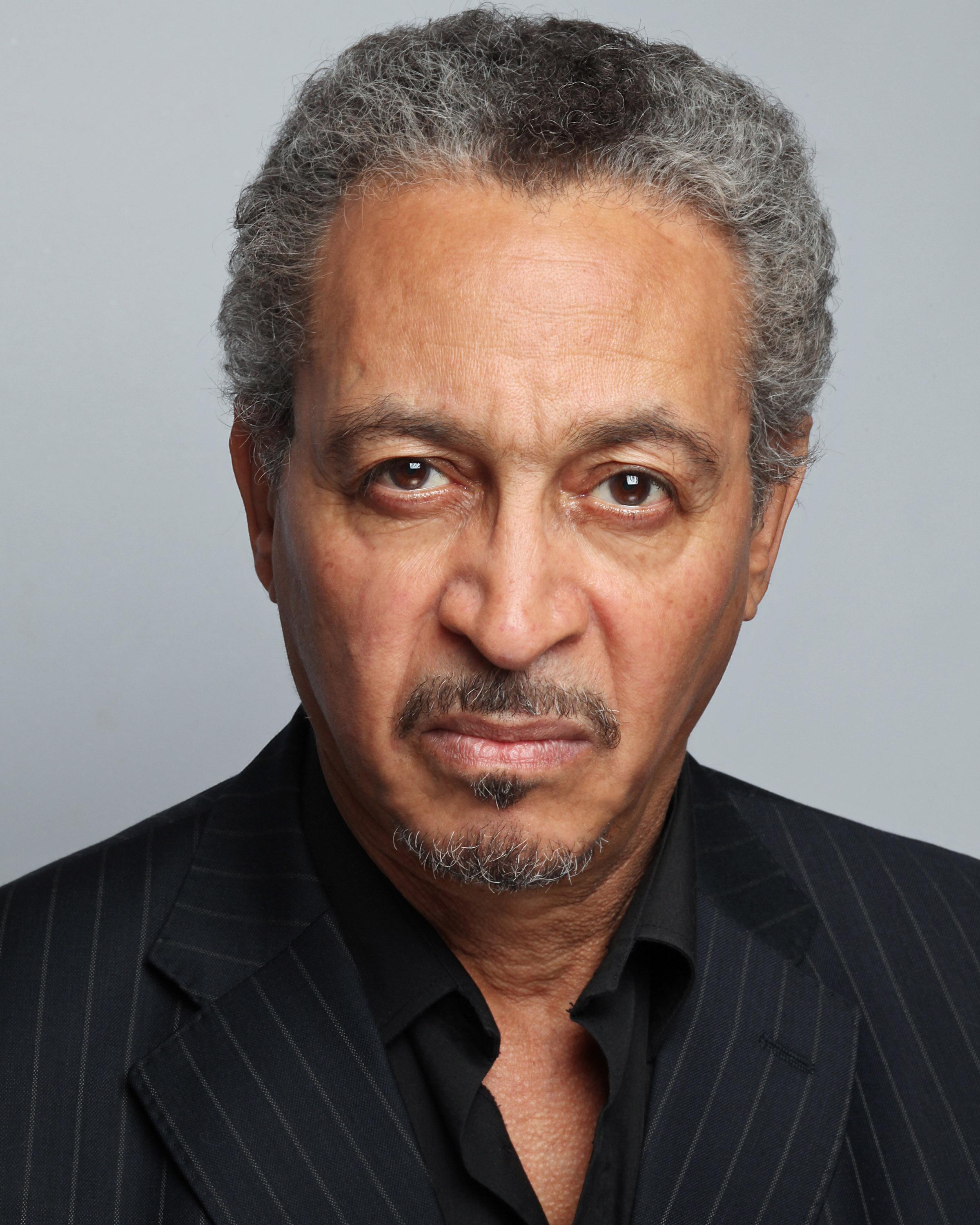 actor Geoffrey Burton large photo