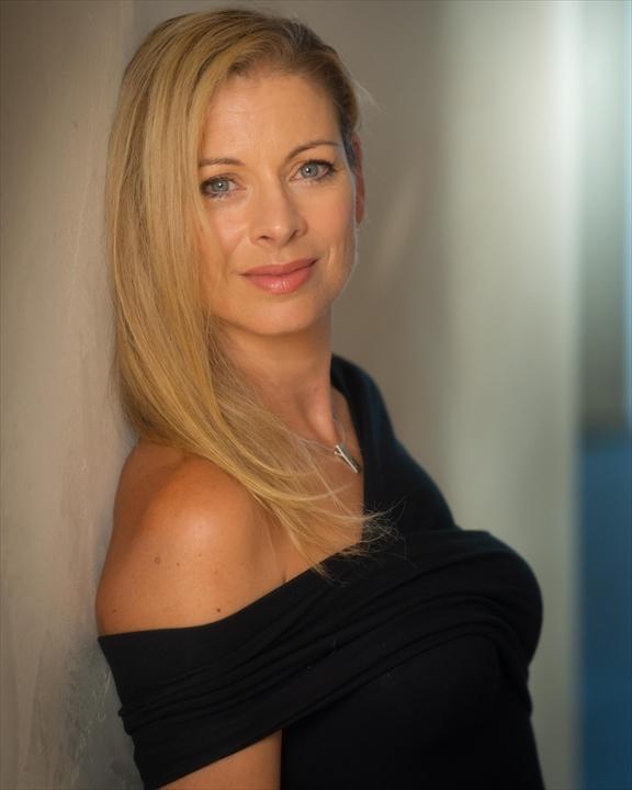 actor Jilena Cori large photo