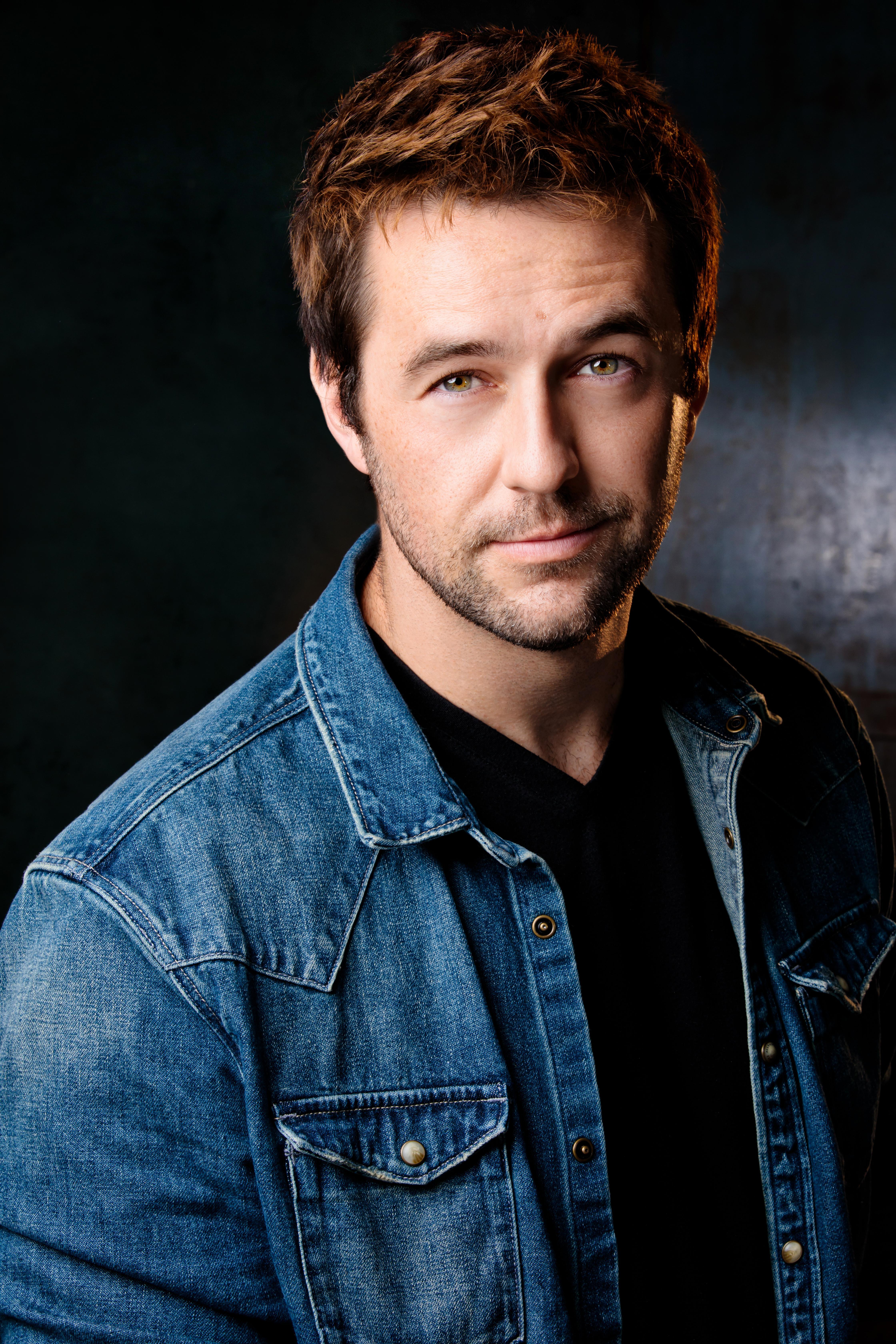 actor Justin Powell large photo