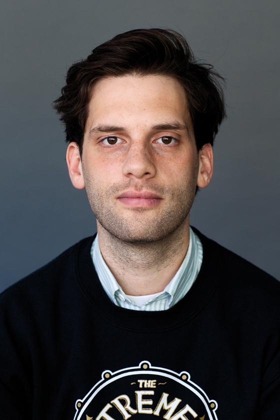 actor Simon Landry-Desy large photo