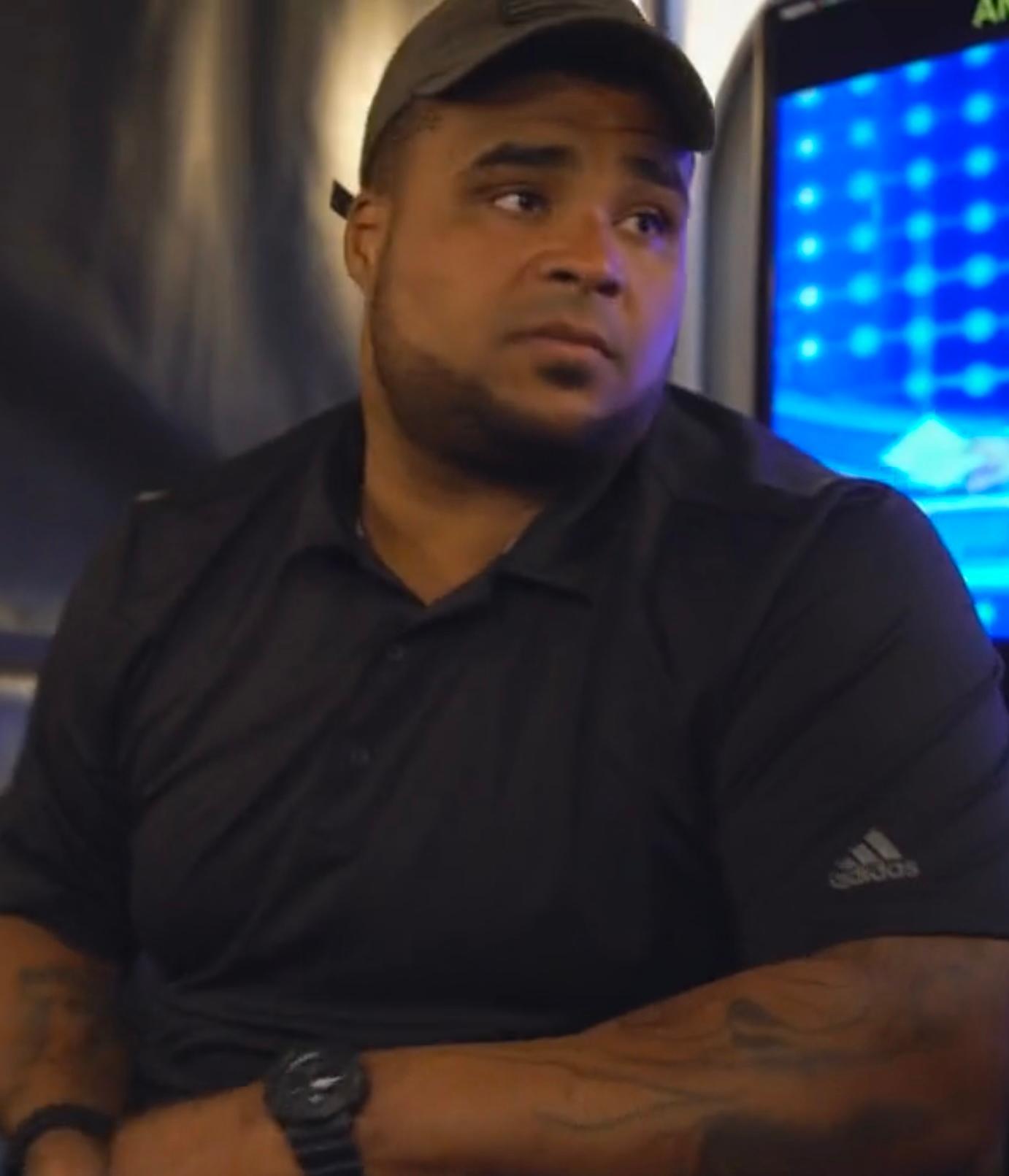 actor Travis Miller large photo