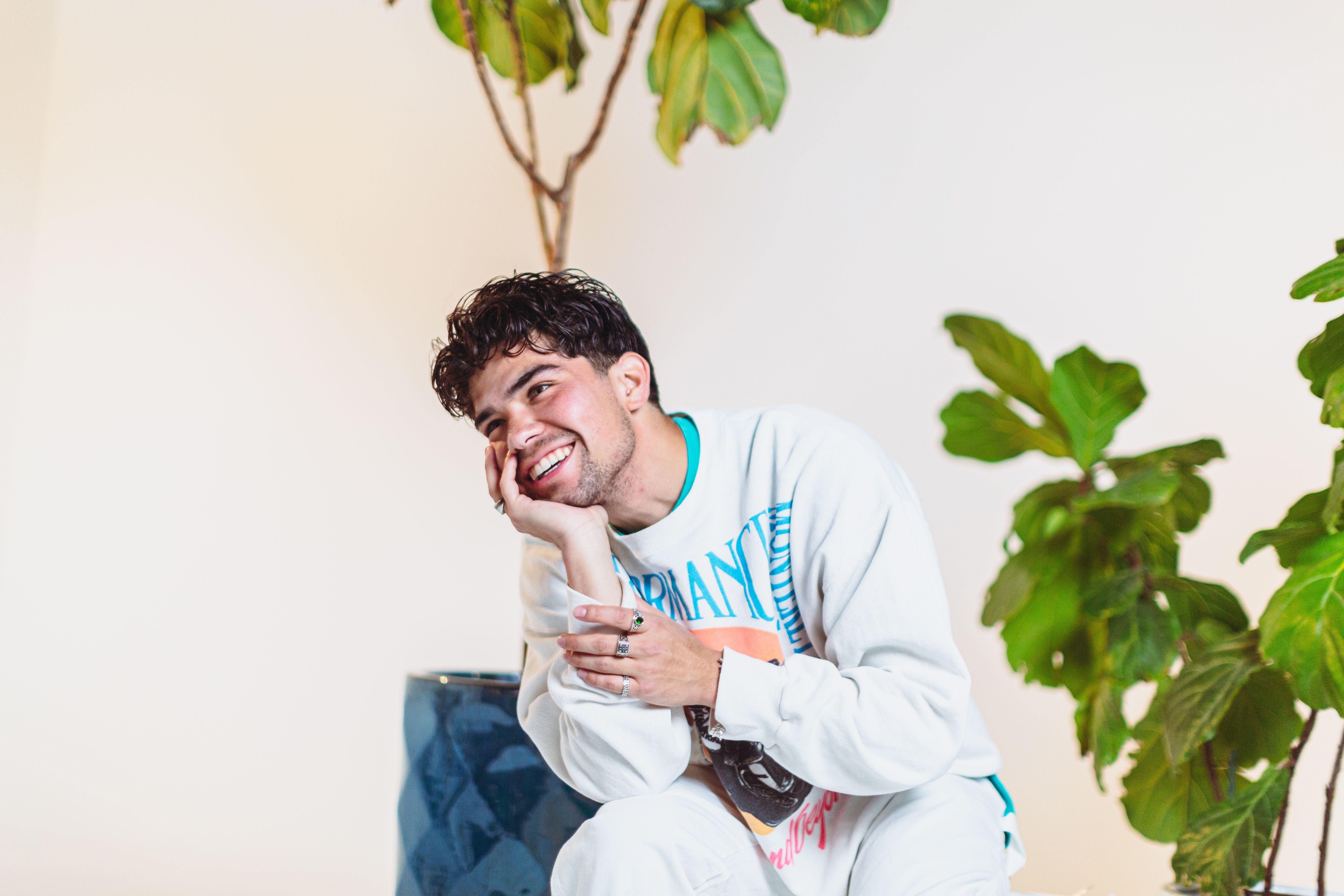 actor Miguel Ángel García large photo