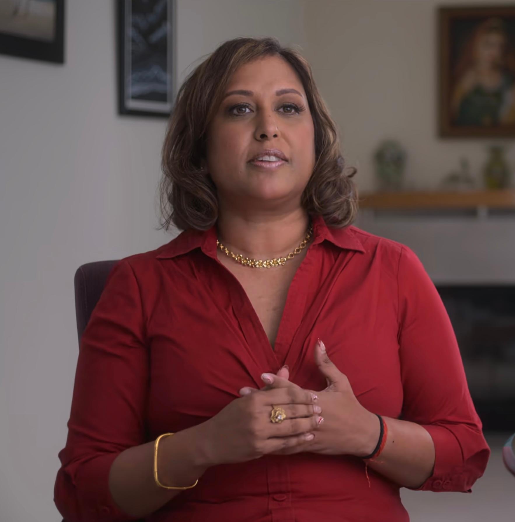 actor Annie Gupta large photo