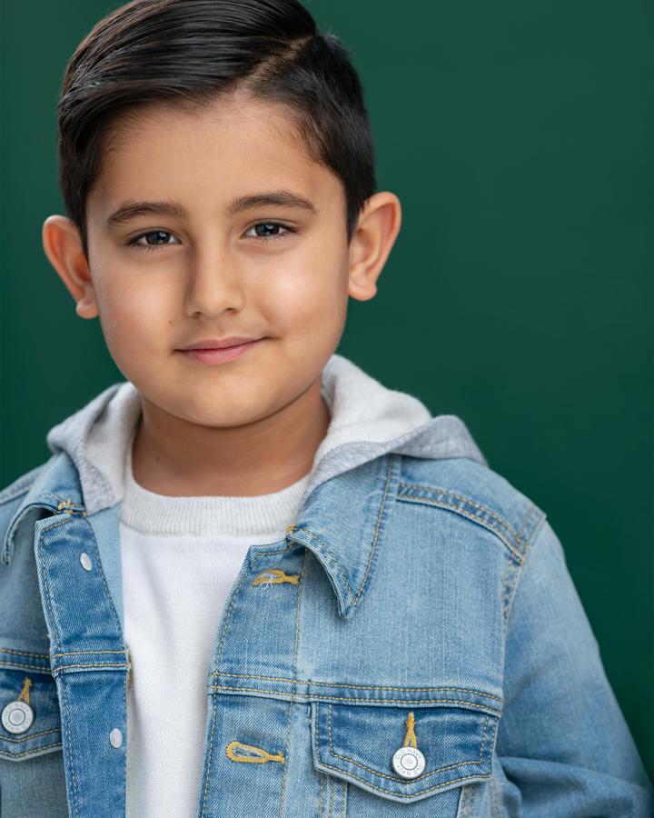 actor Kaiden Bahia large photo