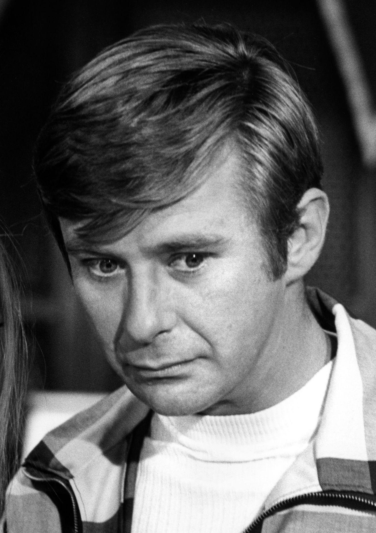 actor Paul Carr large photo