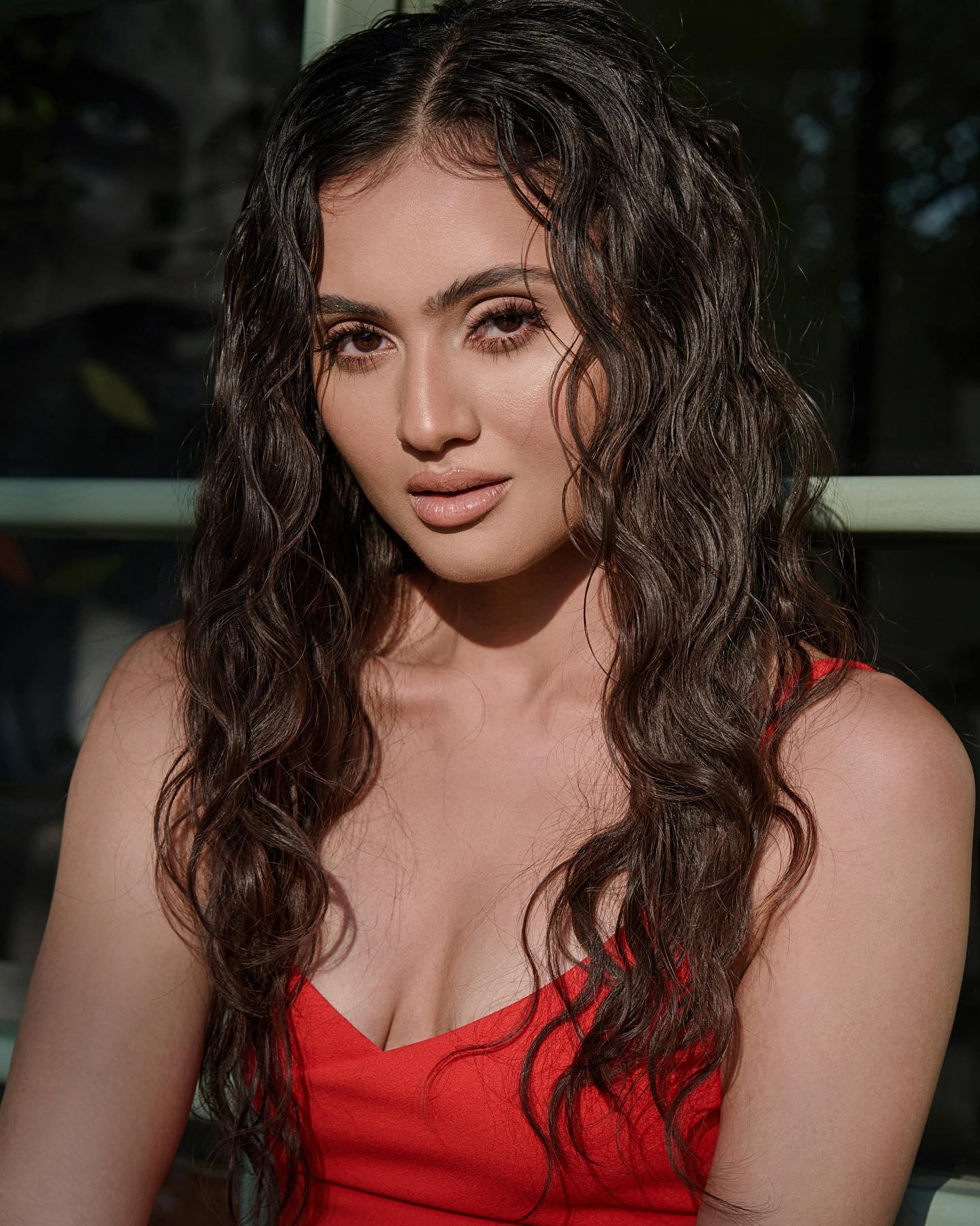 actor Janki Bodiwala large photo