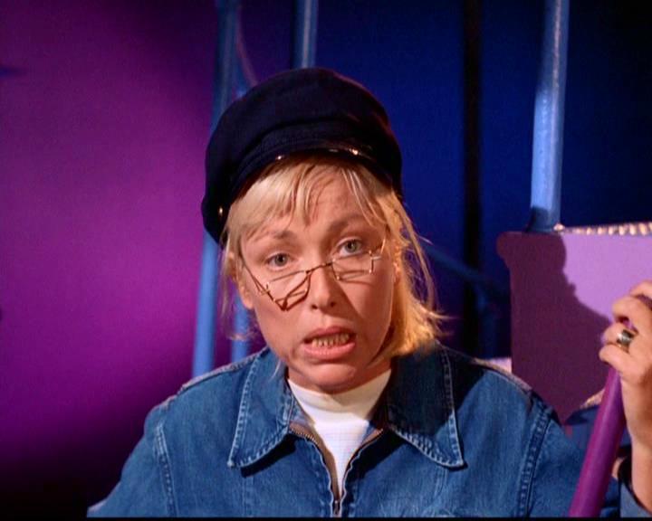 actor Christine Nelson large photo