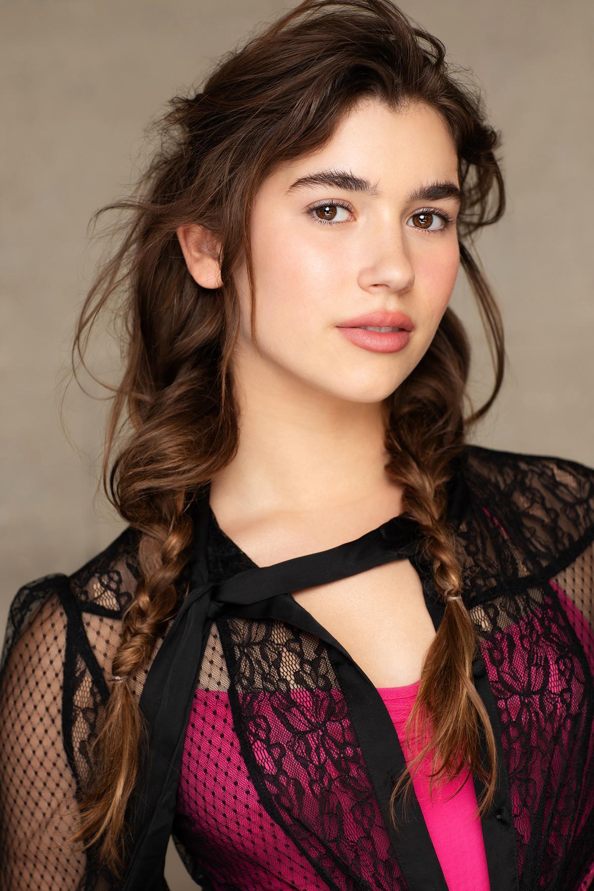 actor Laura Dority large photo