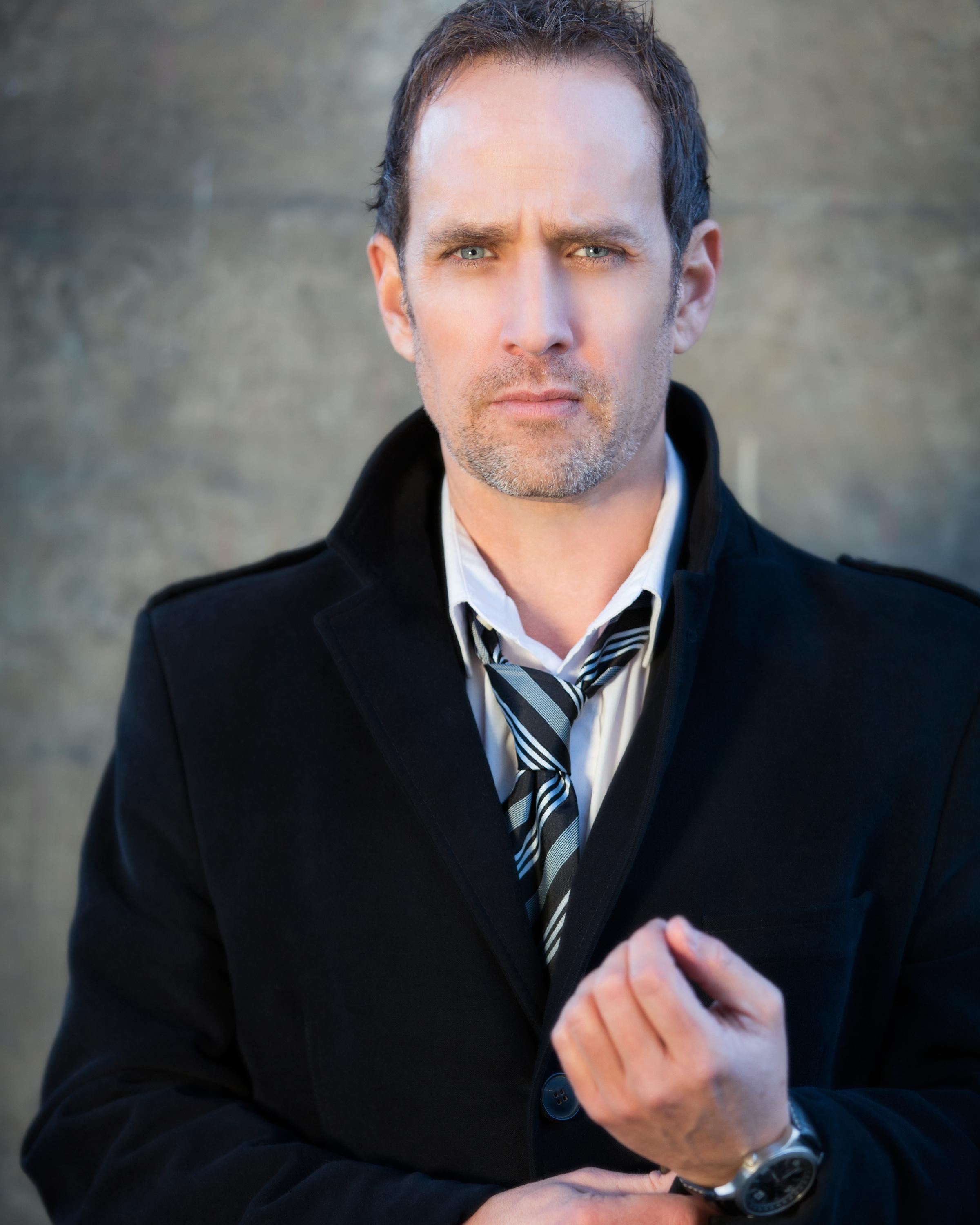 actor Robert Moloney large photo