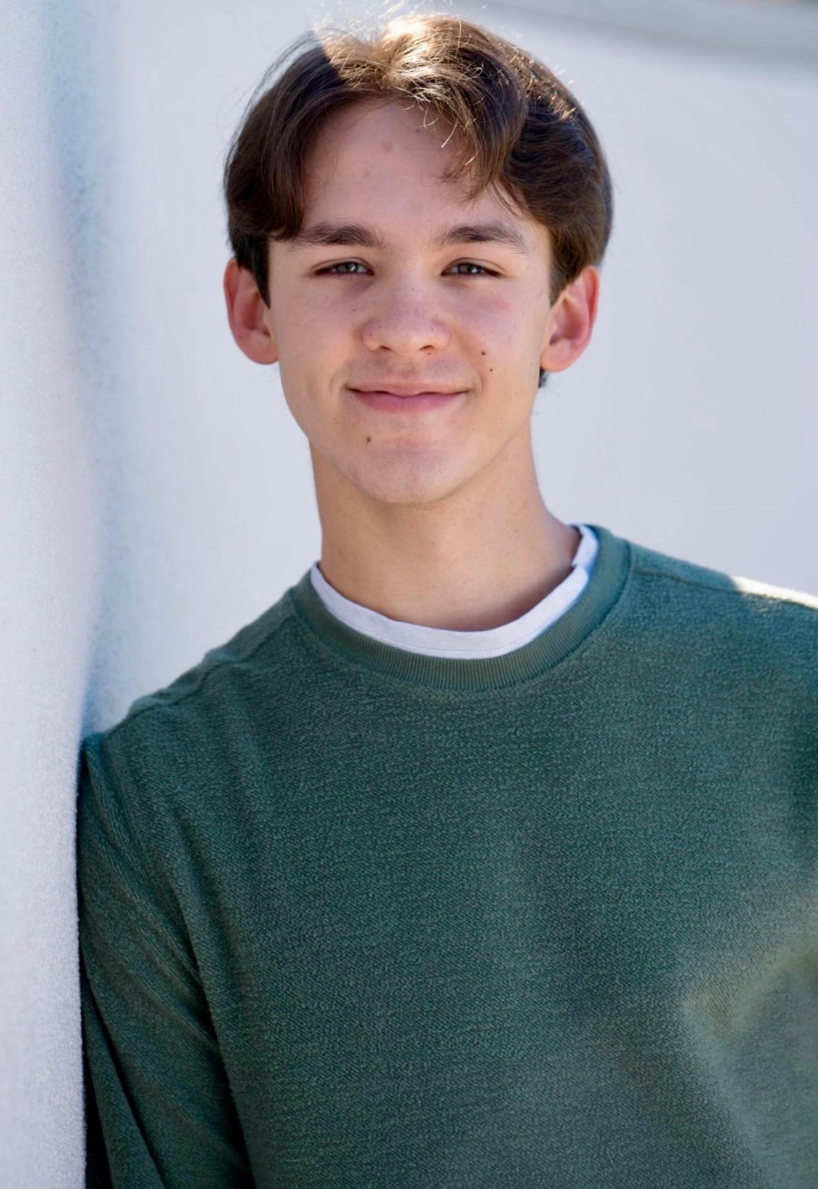 actor Chris Carpenter large photo