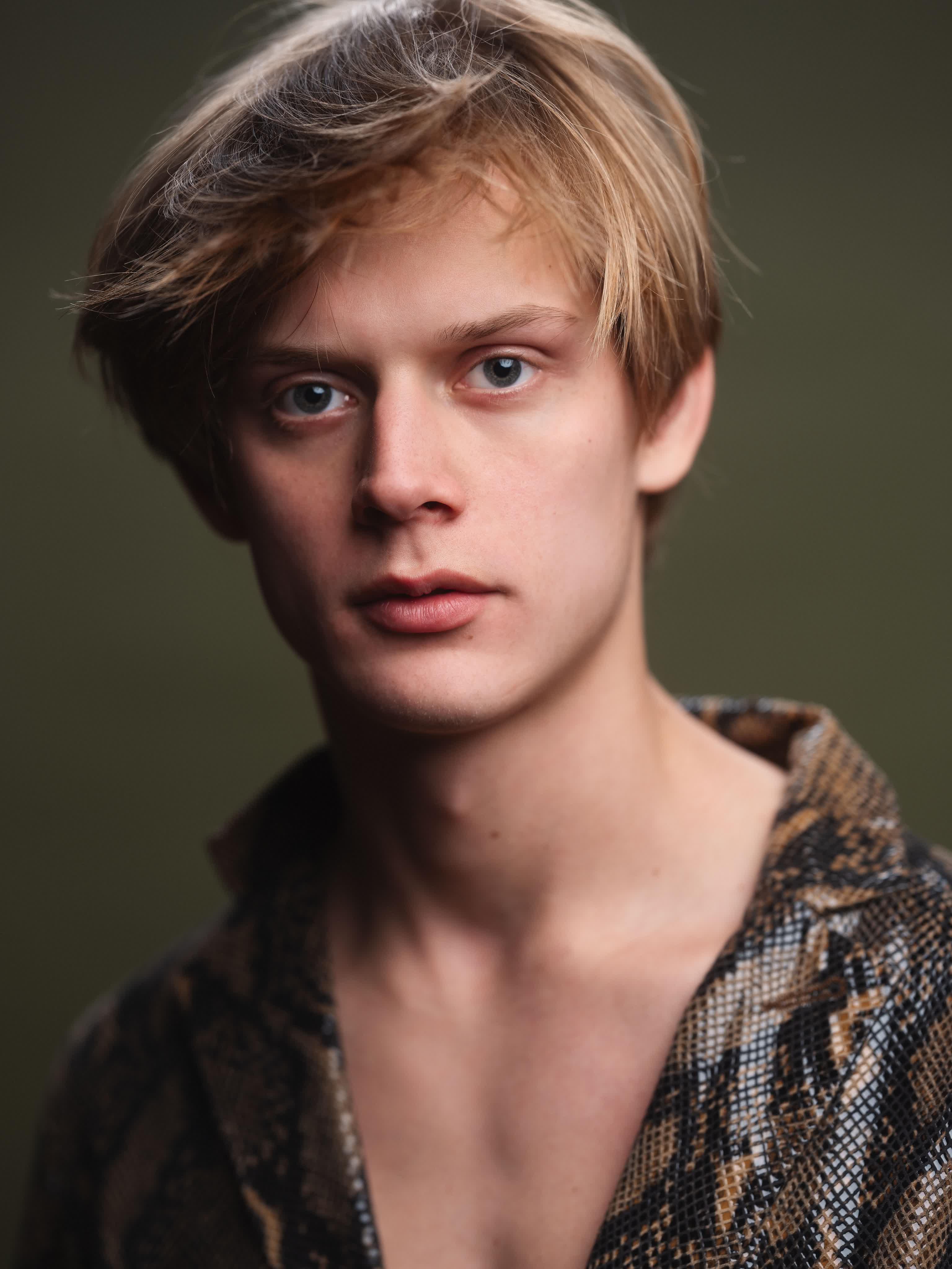 actor Edward Balaban large photo